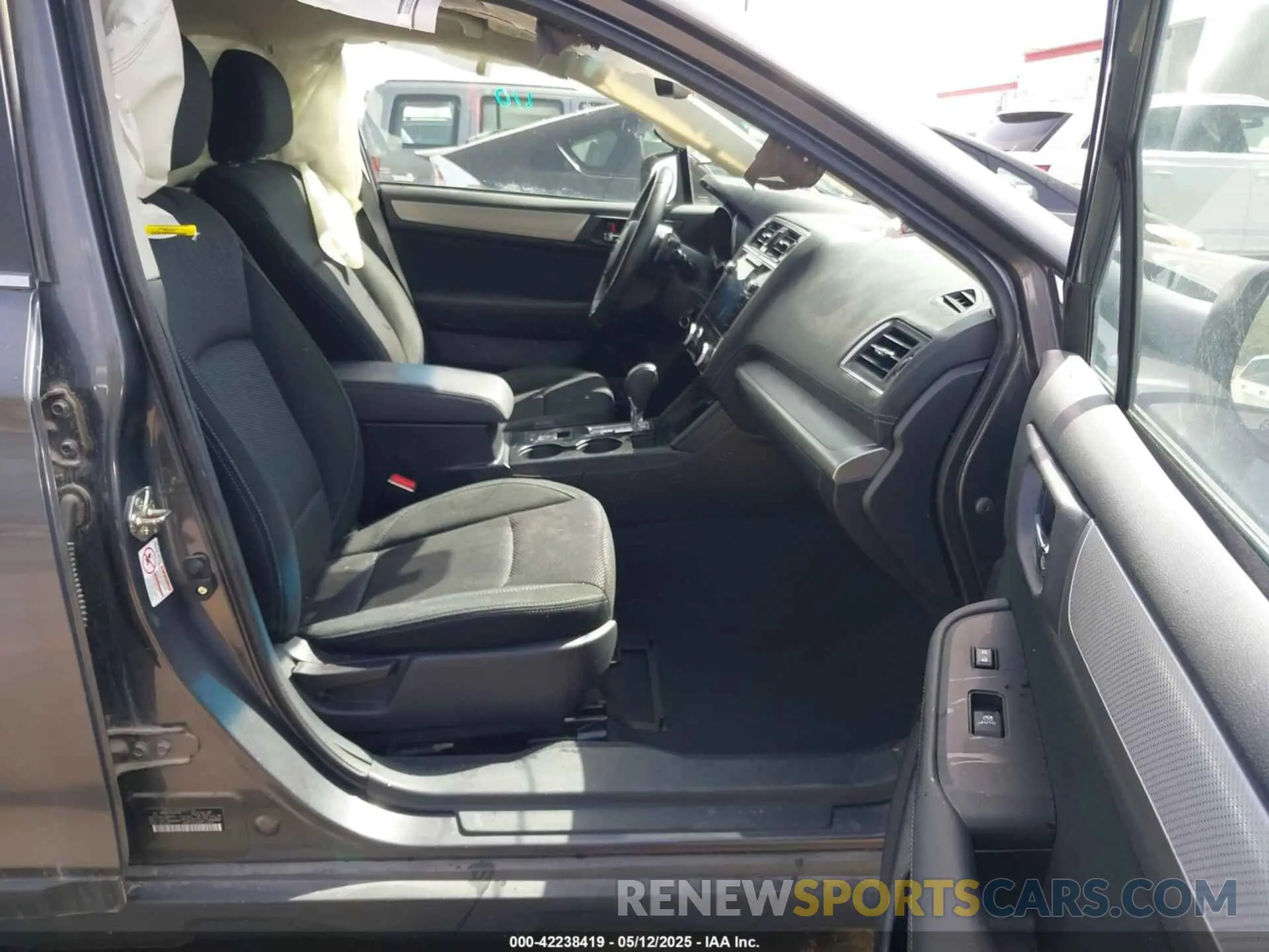 5 Photograph of a damaged car 4S4BSAFC4K3357706 SUBARU OUTBACK 2019