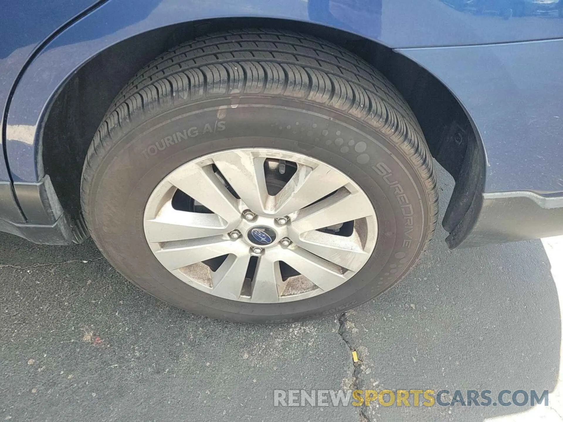 4 Photograph of a damaged car 4S4BSAFC5K3255282 SUBARU OUTBACK 2019