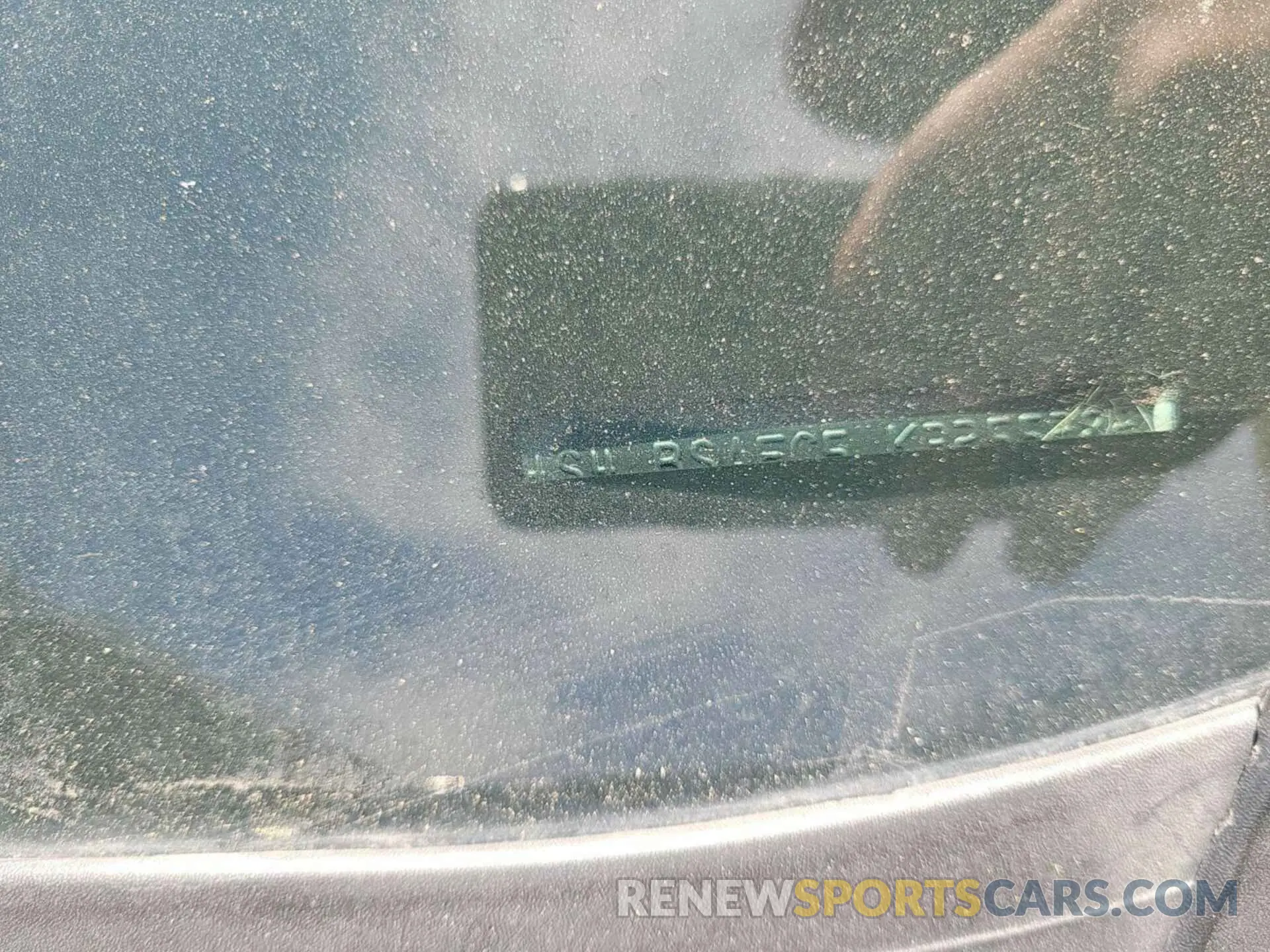 8 Photograph of a damaged car 4S4BSAFC5K3255282 SUBARU OUTBACK 2019