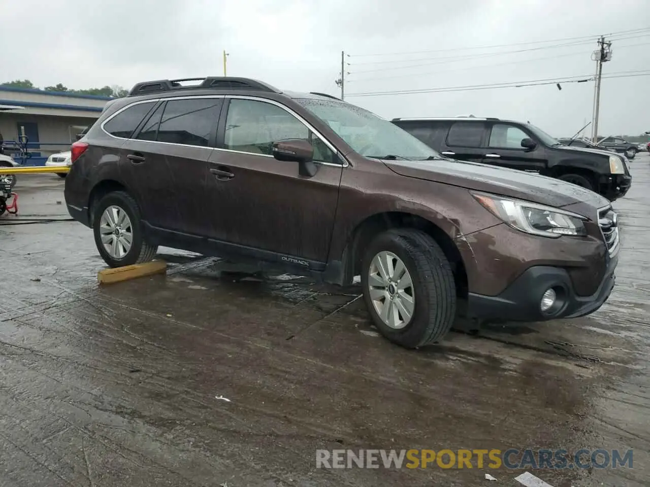 4 Photograph of a damaged car 4S4BSAFC5K3298374 SUBARU OUTBACK 2019
