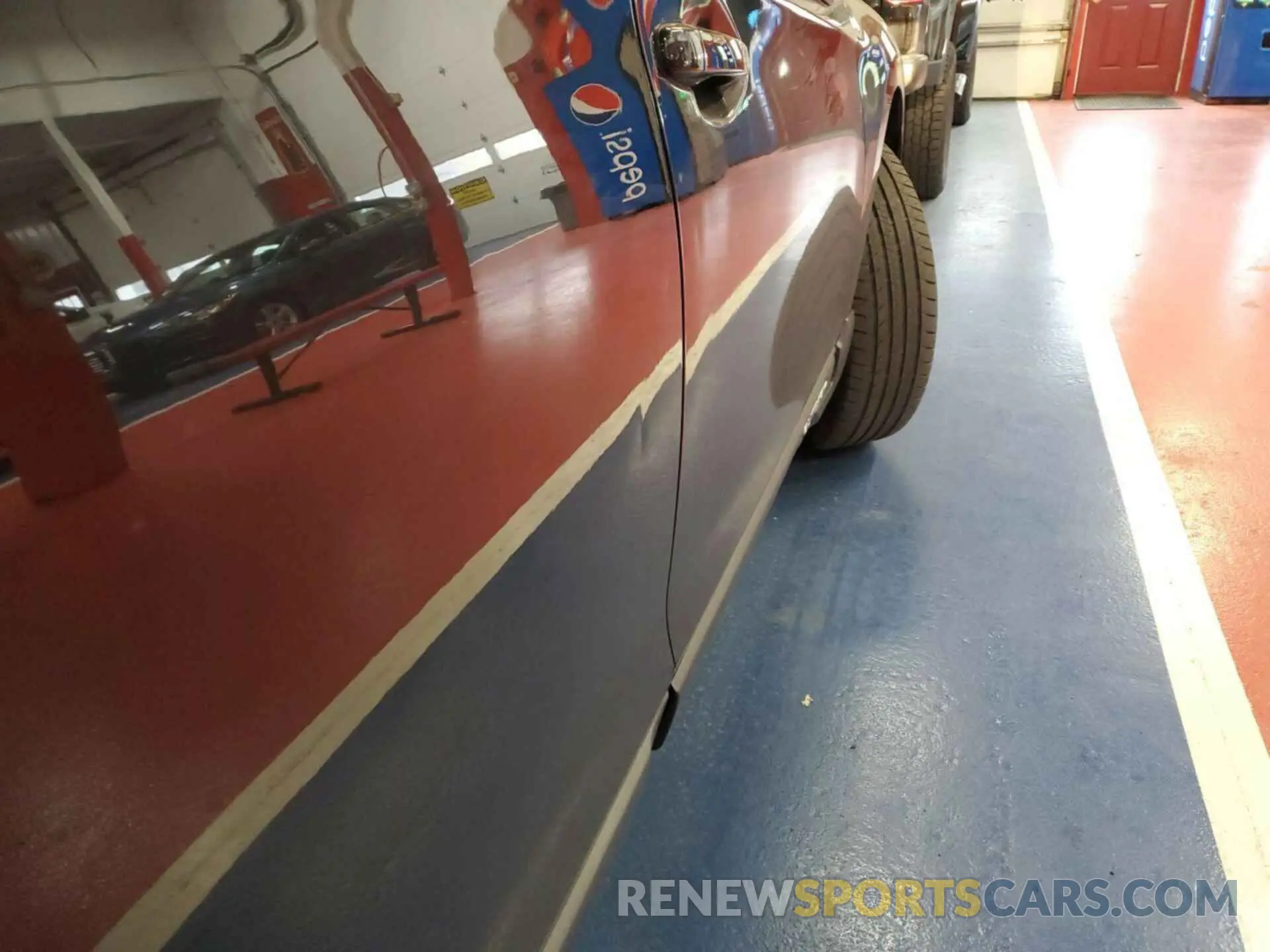 8 Photograph of a damaged car 4S4BSAFC5K3326979 SUBARU OUTBACK 2019