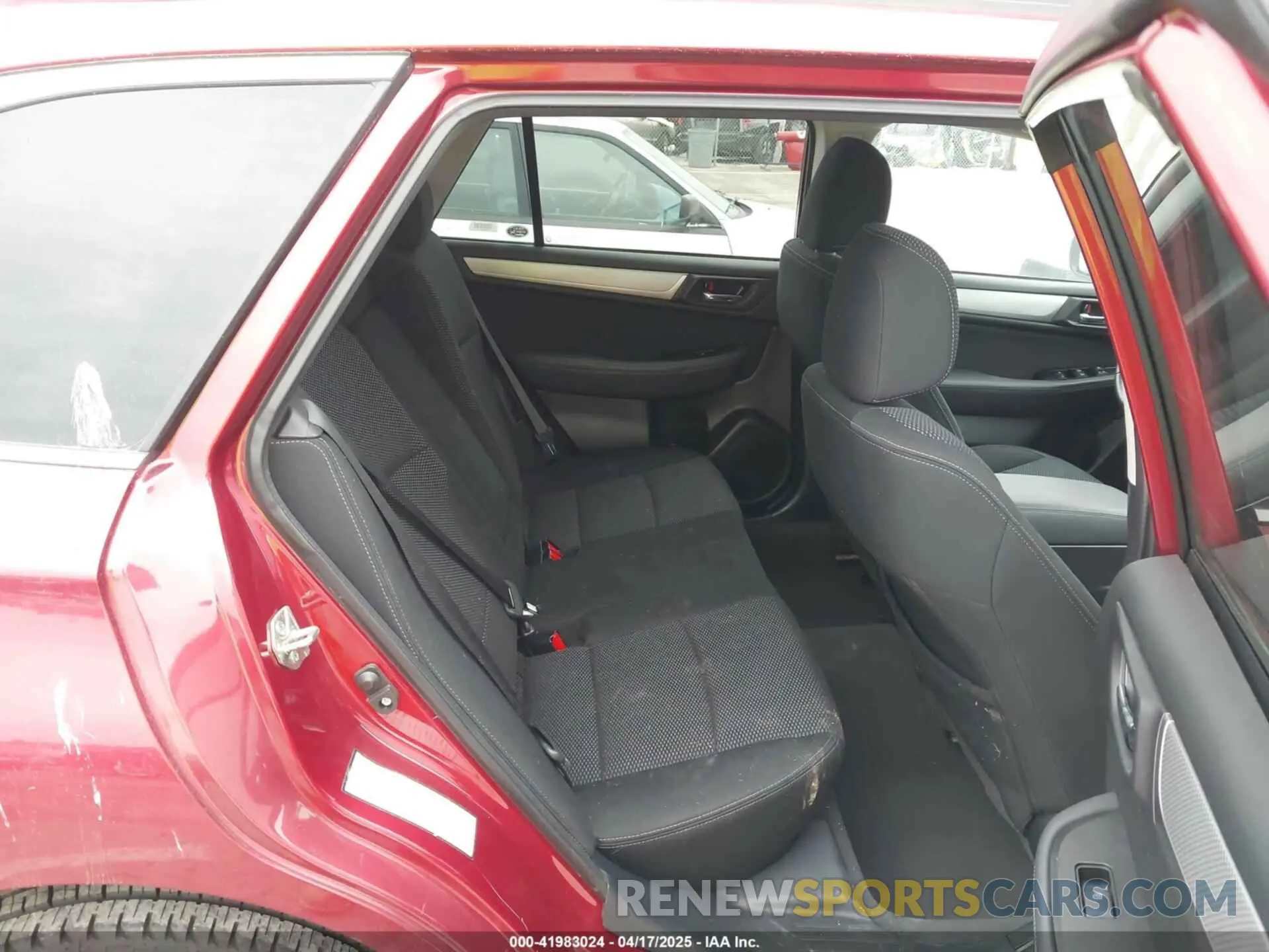 8 Photograph of a damaged car 4S4BSAFC5K3379942 SUBARU OUTBACK 2019