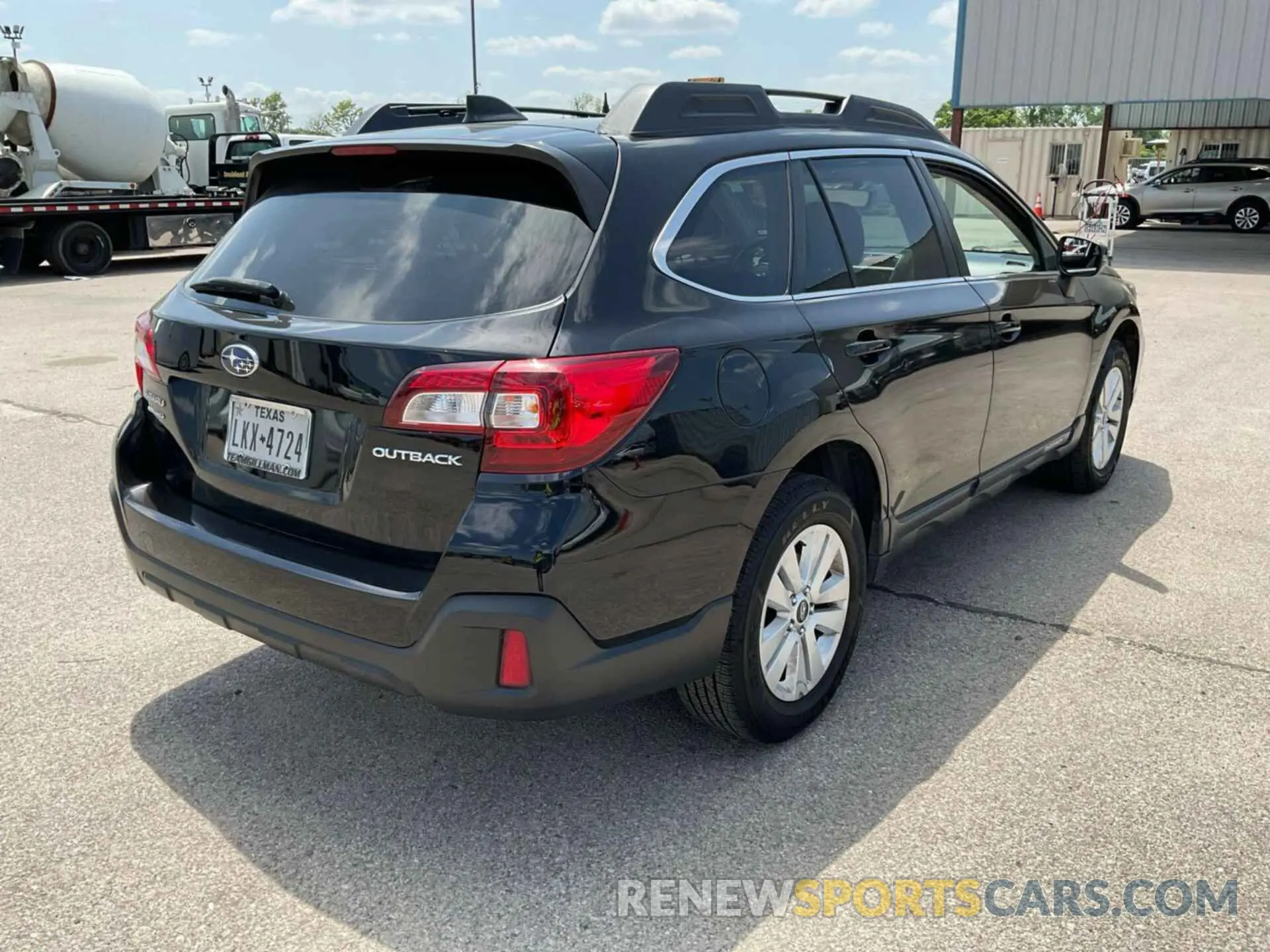 5 Photograph of a damaged car 4S4BSAFC6K3251189 SUBARU OUTBACK 2019