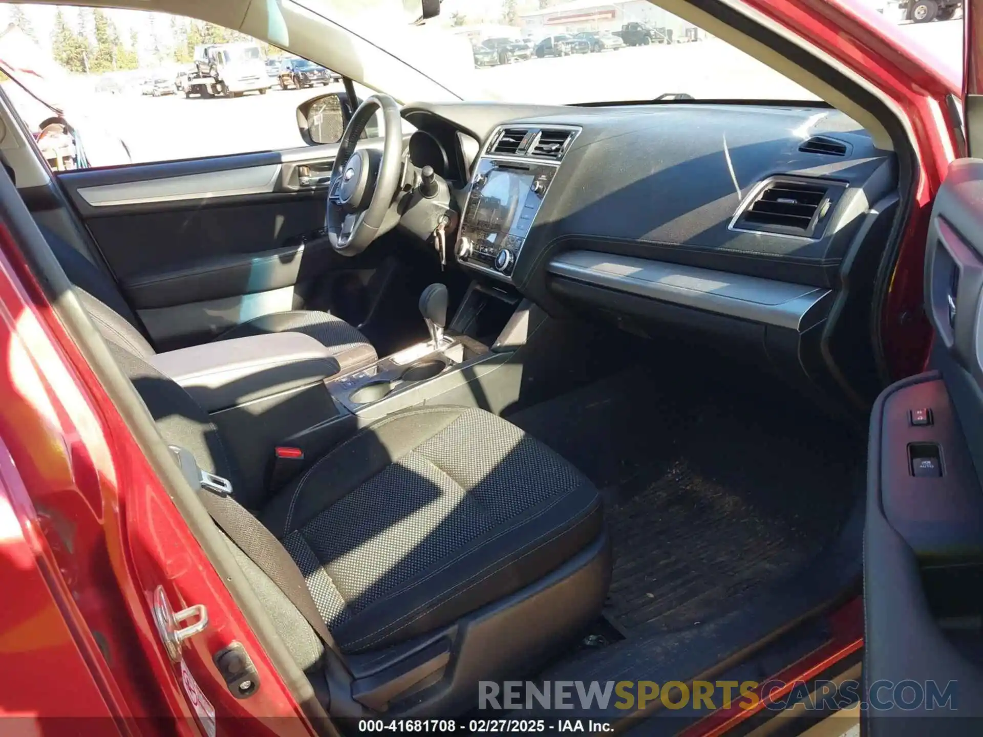 5 Photograph of a damaged car 4S4BSAFC6K3318468 SUBARU OUTBACK 2019