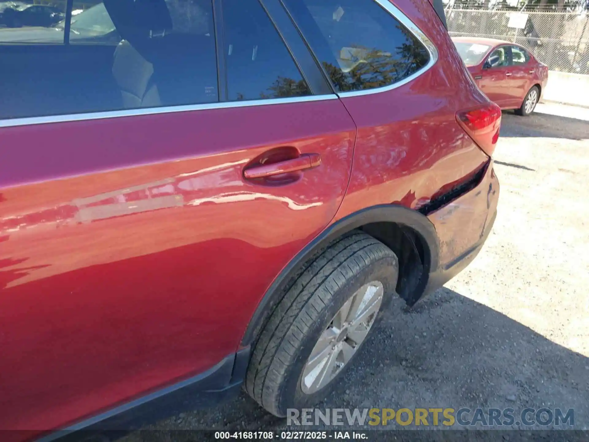 6 Photograph of a damaged car 4S4BSAFC6K3318468 SUBARU OUTBACK 2019