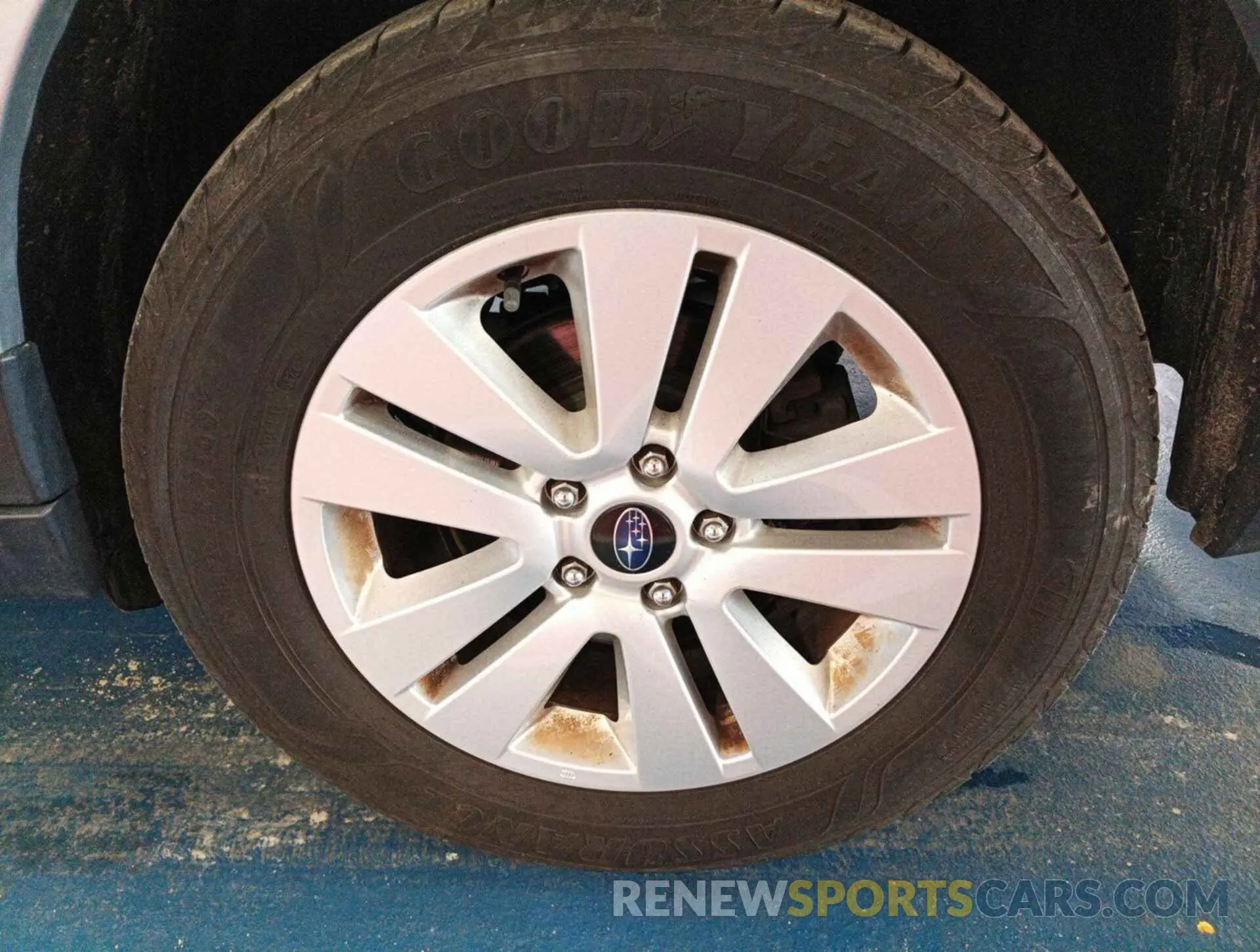 2 Photograph of a damaged car 4S4BSAFC6K3318972 SUBARU OUTBACK 2019