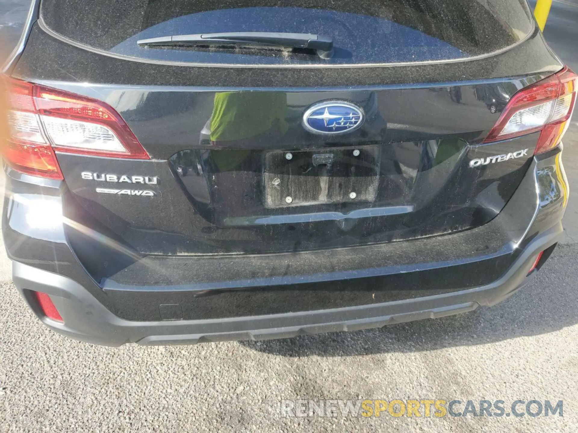 10 Photograph of a damaged car 4S4BSAFC6K3320561 SUBARU OUTBACK 2019