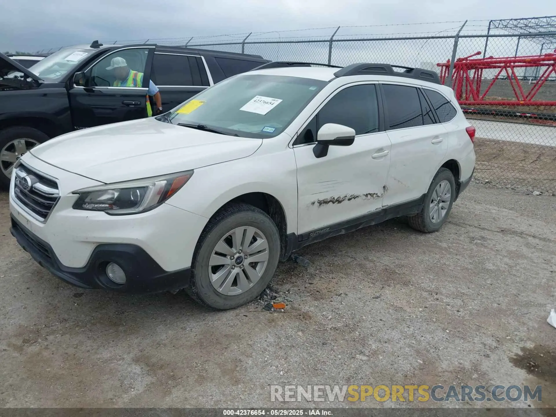 2 Photograph of a damaged car 4S4BSAFC6K3324612 SUBARU OUTBACK 2019