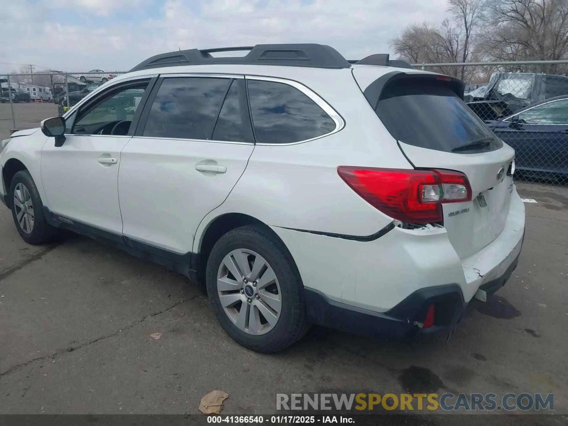 3 Photograph of a damaged car 4S4BSAFC6K3326361 SUBARU OUTBACK 2019