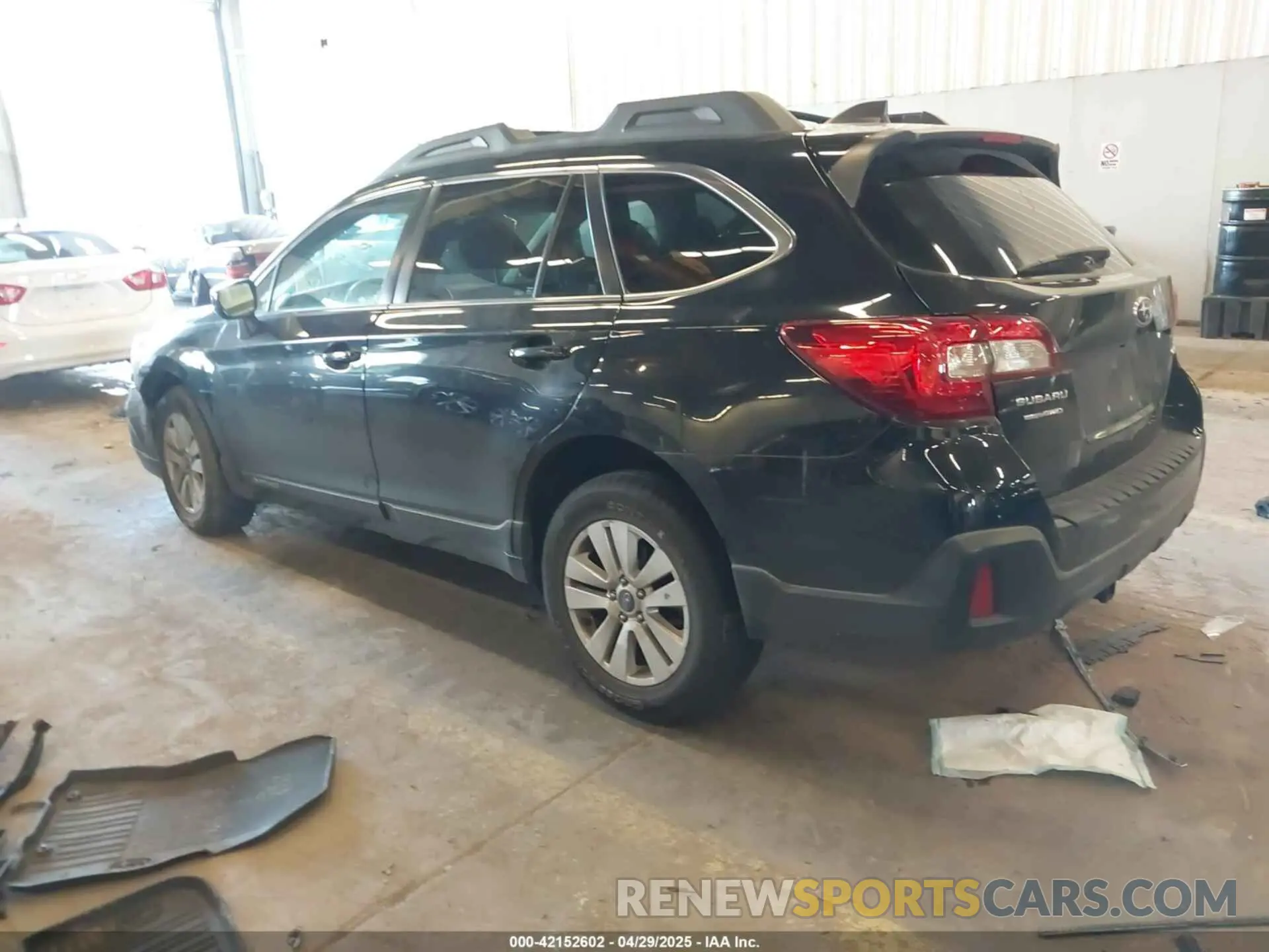3 Photograph of a damaged car 4S4BSAFC8K3288731 SUBARU OUTBACK 2019