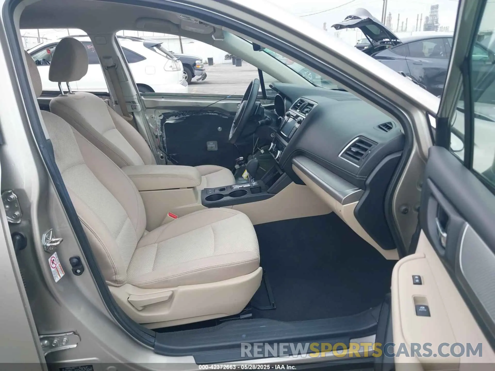 5 Photograph of a damaged car 4S4BSAFC8K3326264 SUBARU OUTBACK 2019