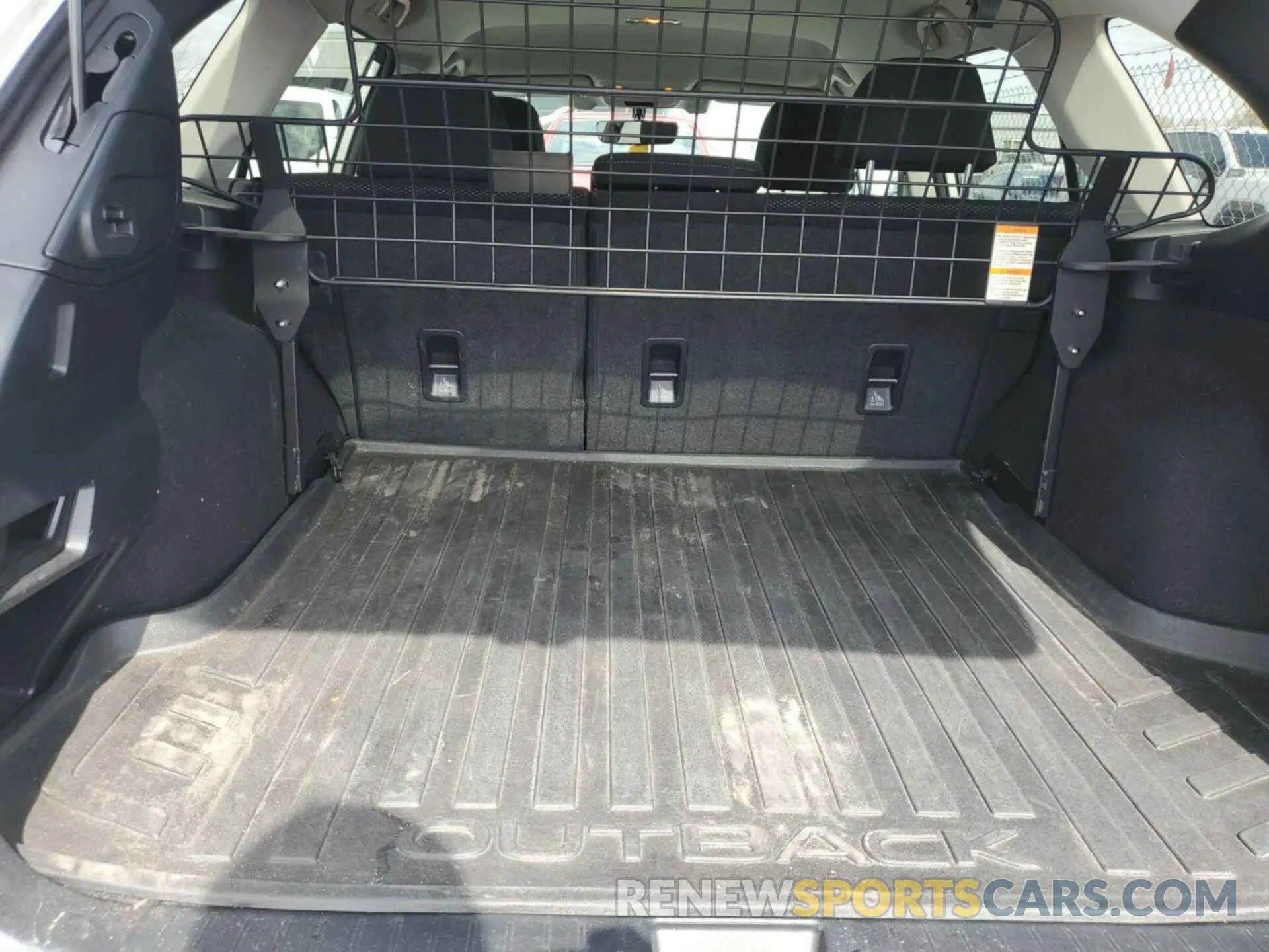 6 Photograph of a damaged car 4S4BSAFC9K3264163 SUBARU OUTBACK 2019