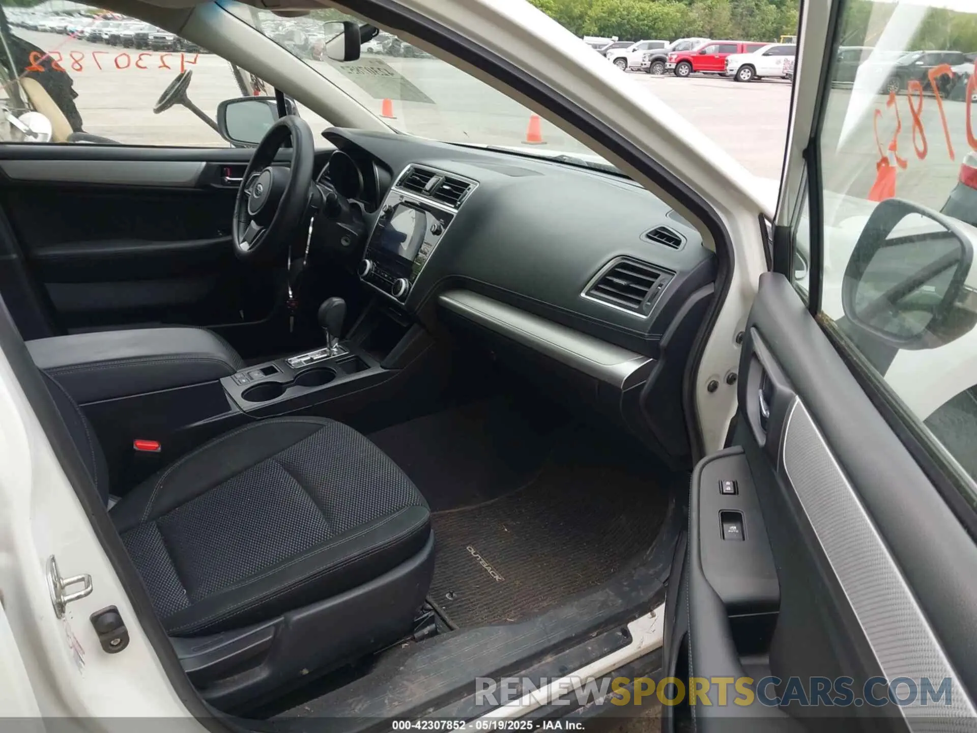 5 Photograph of a damaged car 4S4BSAFC9K3342411 SUBARU OUTBACK 2019