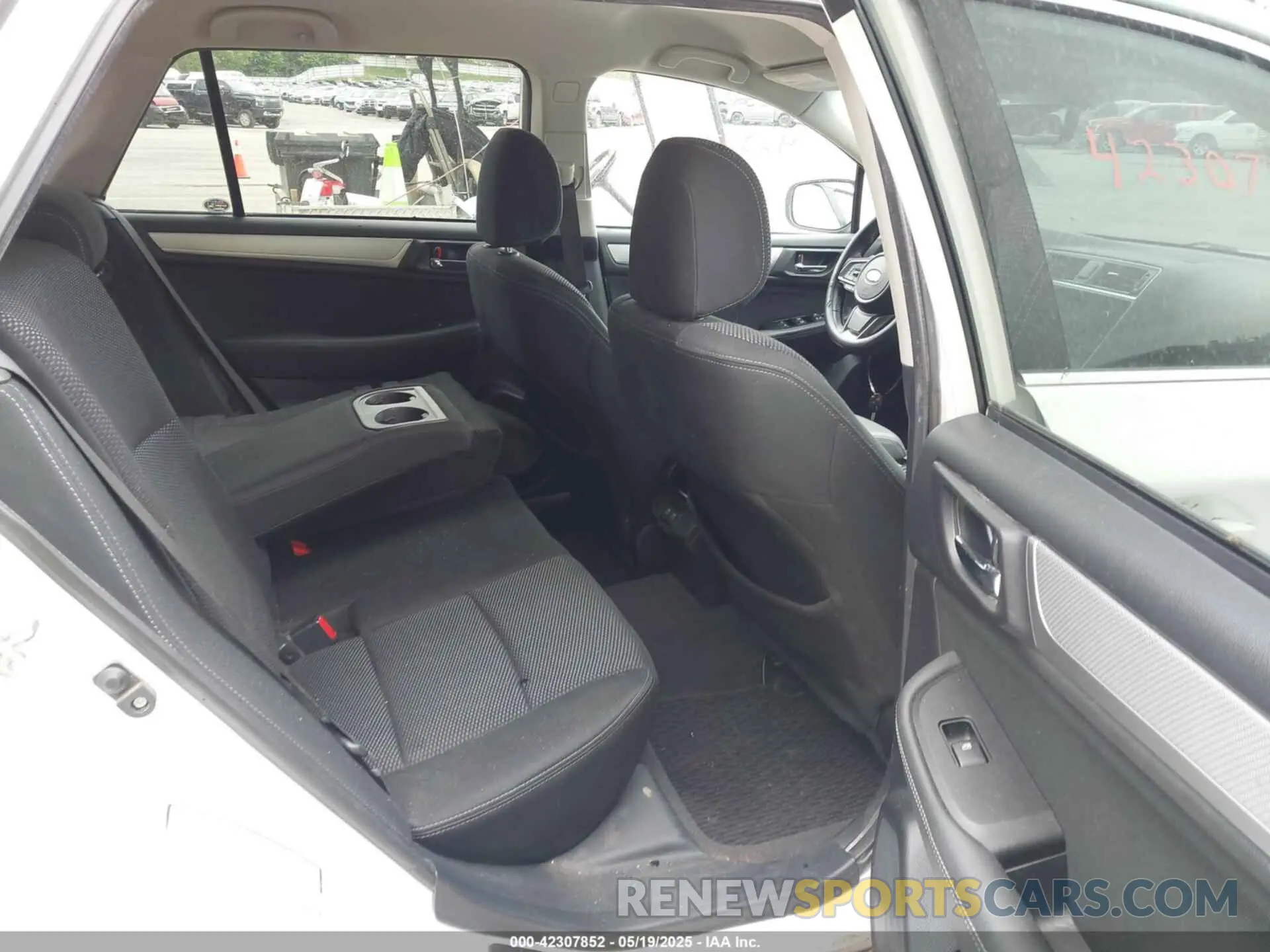 8 Photograph of a damaged car 4S4BSAFC9K3342411 SUBARU OUTBACK 2019