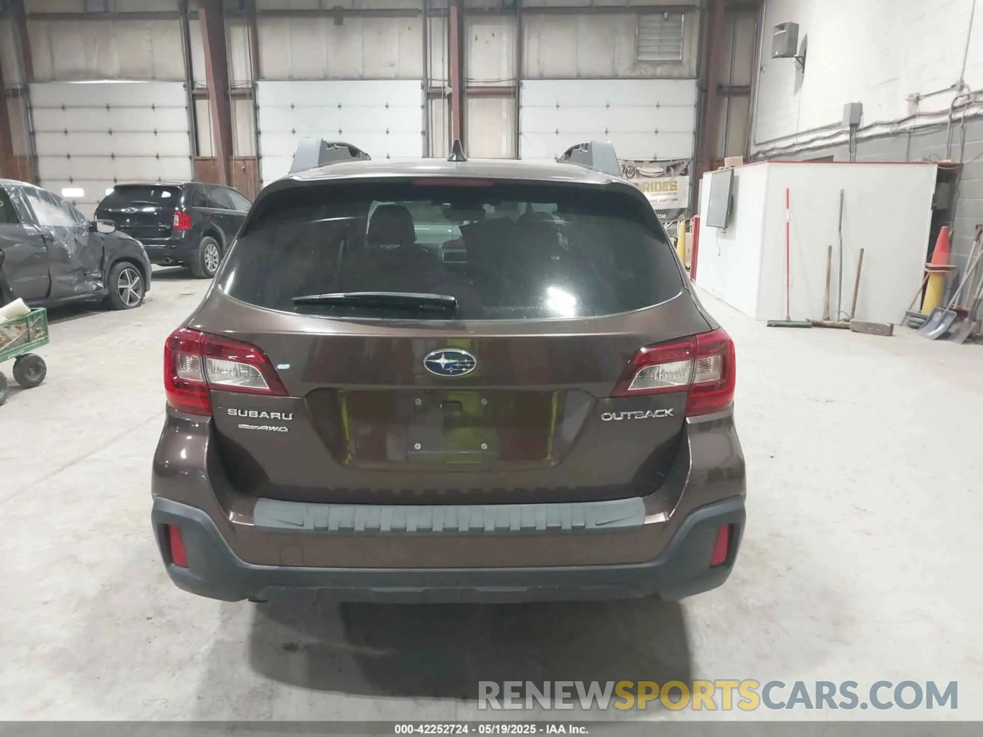 17 Photograph of a damaged car 4S4BSAFC9K3367843 SUBARU OUTBACK 2019