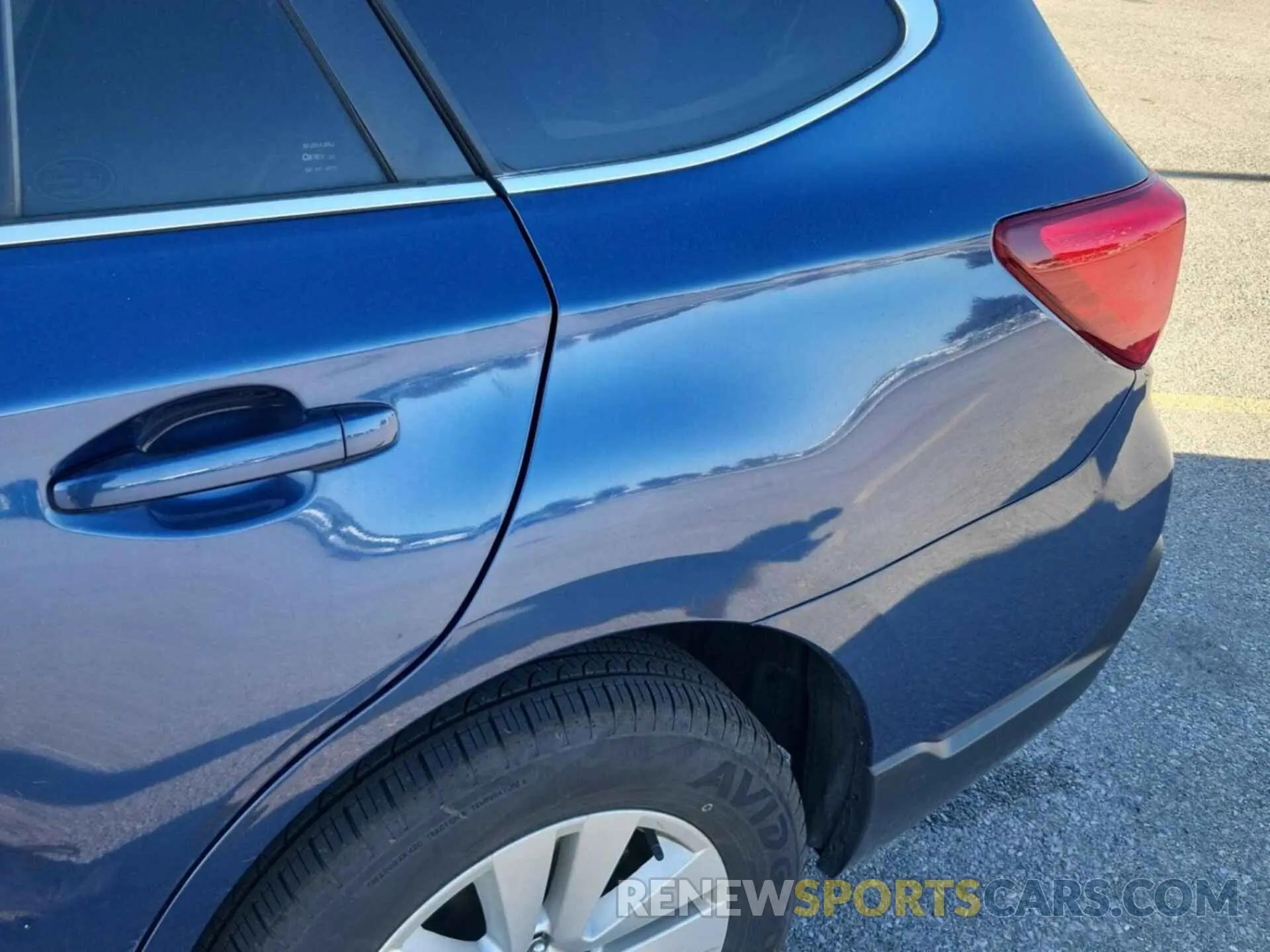 19 Photograph of a damaged car 4S4BSAFCXK3227915 SUBARU OUTBACK 2019