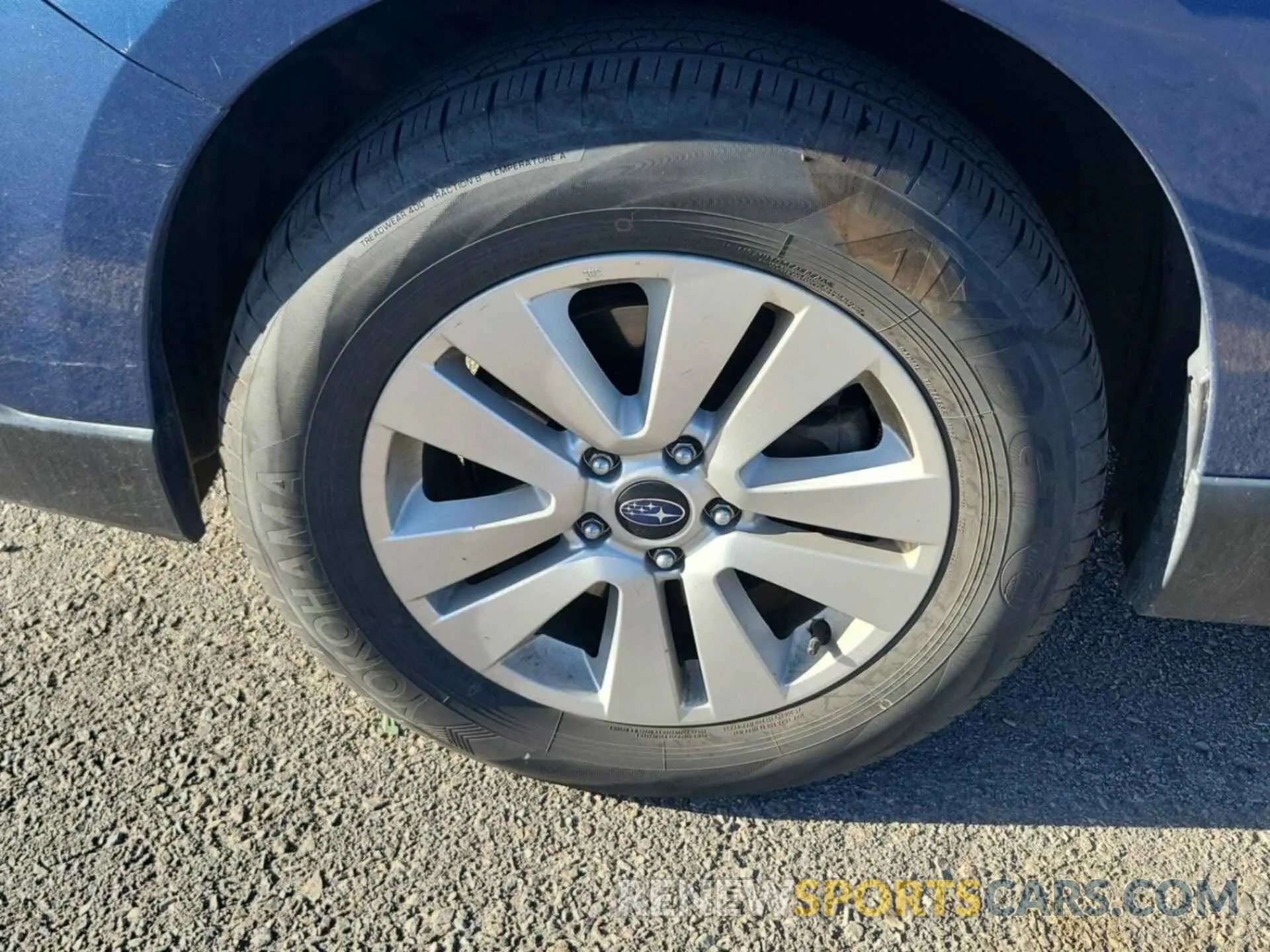 33 Photograph of a damaged car 4S4BSAFCXK3227915 SUBARU OUTBACK 2019