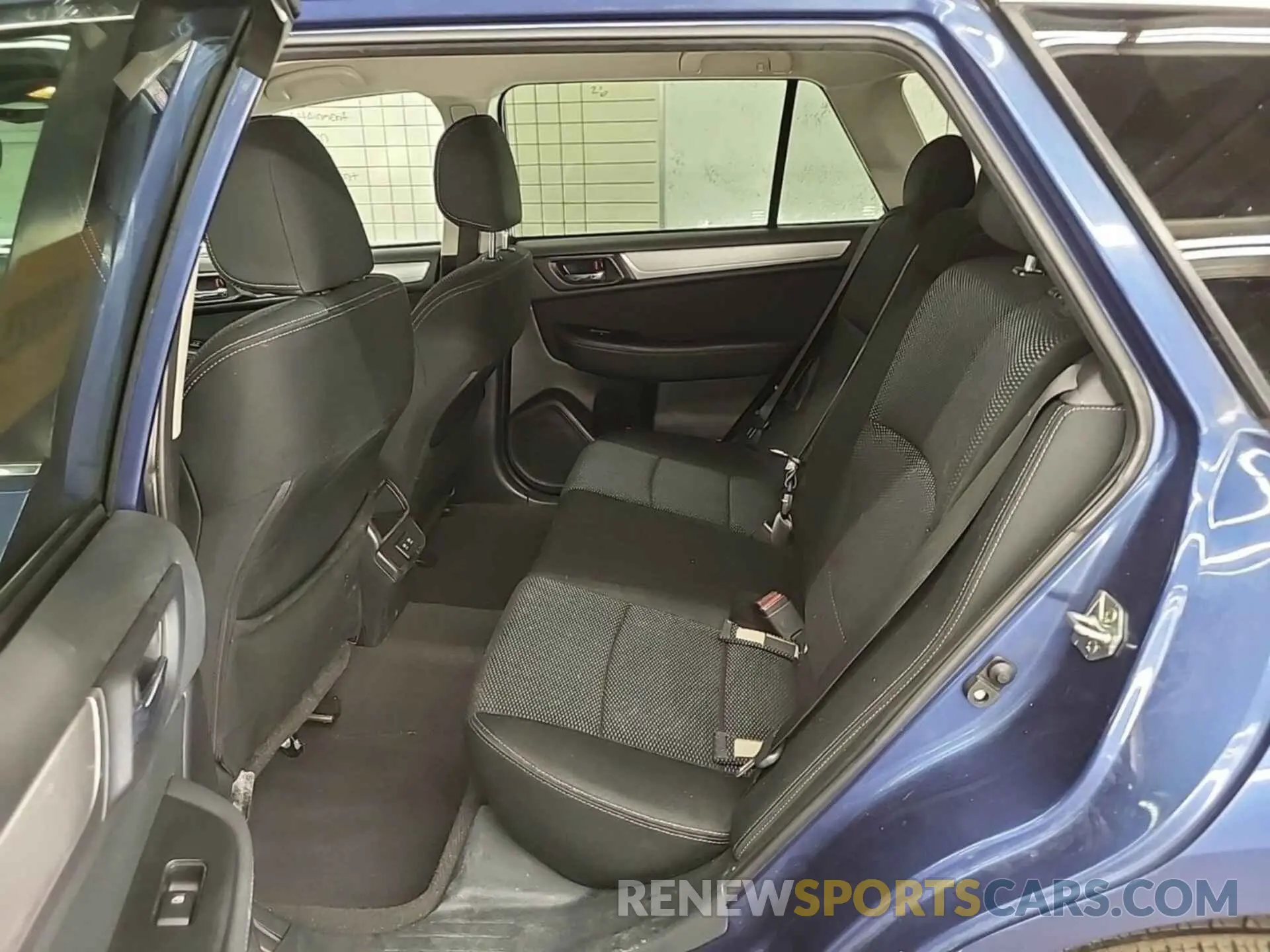 39 Photograph of a damaged car 4S4BSAFCXK3227915 SUBARU OUTBACK 2019