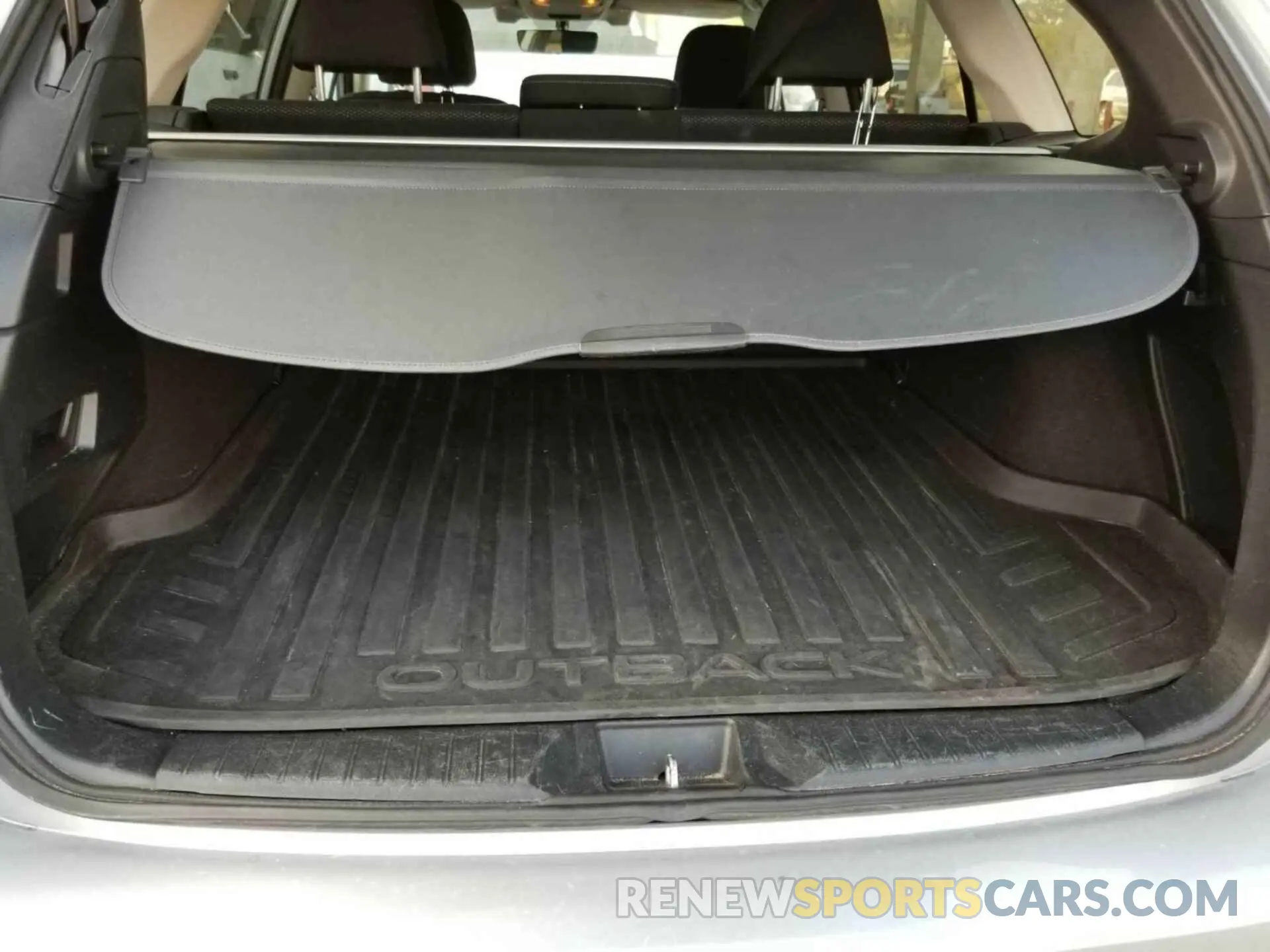 16 Photograph of a damaged car 4S4BSAFCXK3311152 SUBARU OUTBACK 2019