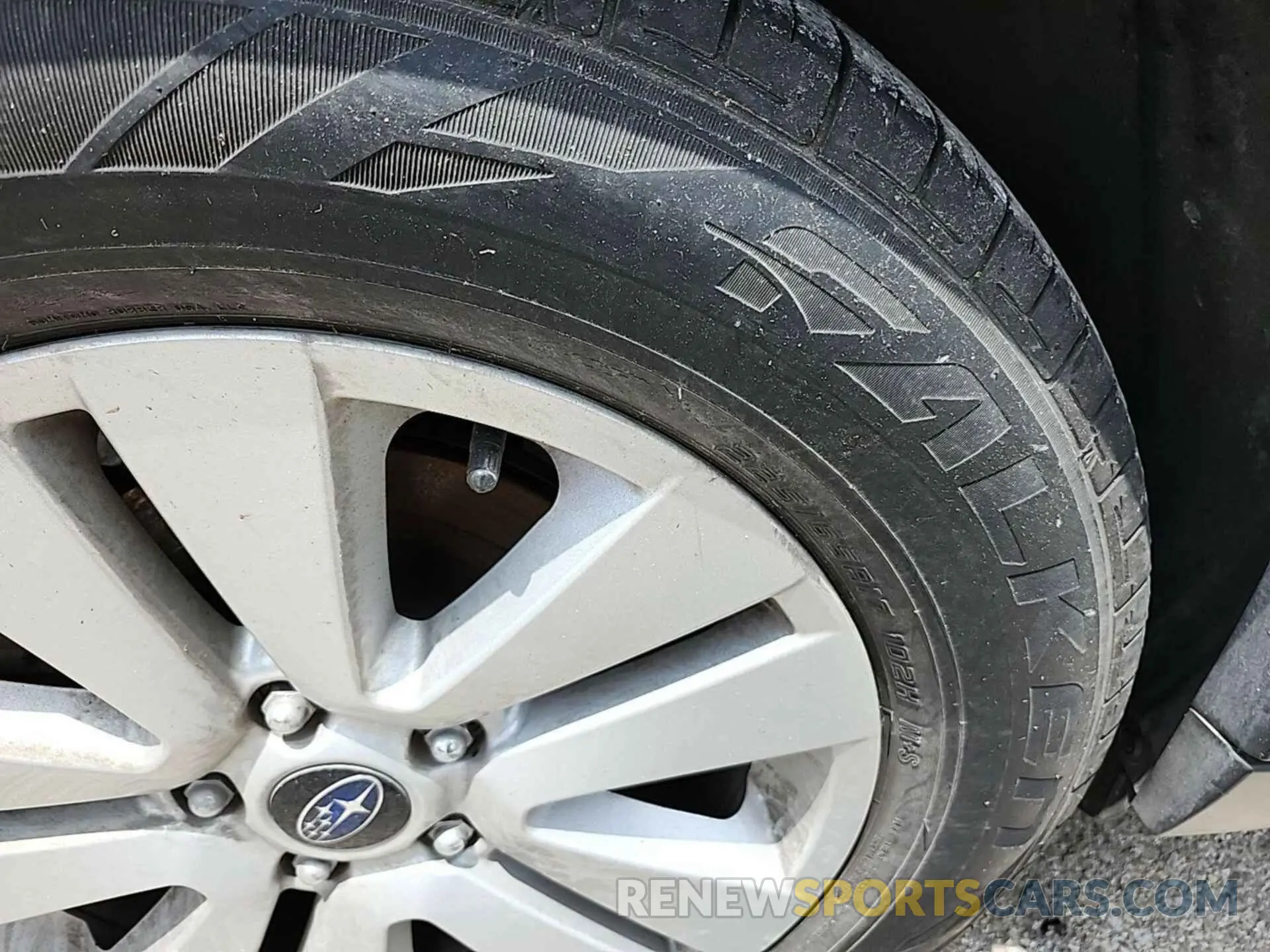 17 Photograph of a damaged car 4S4BSAFCXK3312429 SUBARU OUTBACK 2019