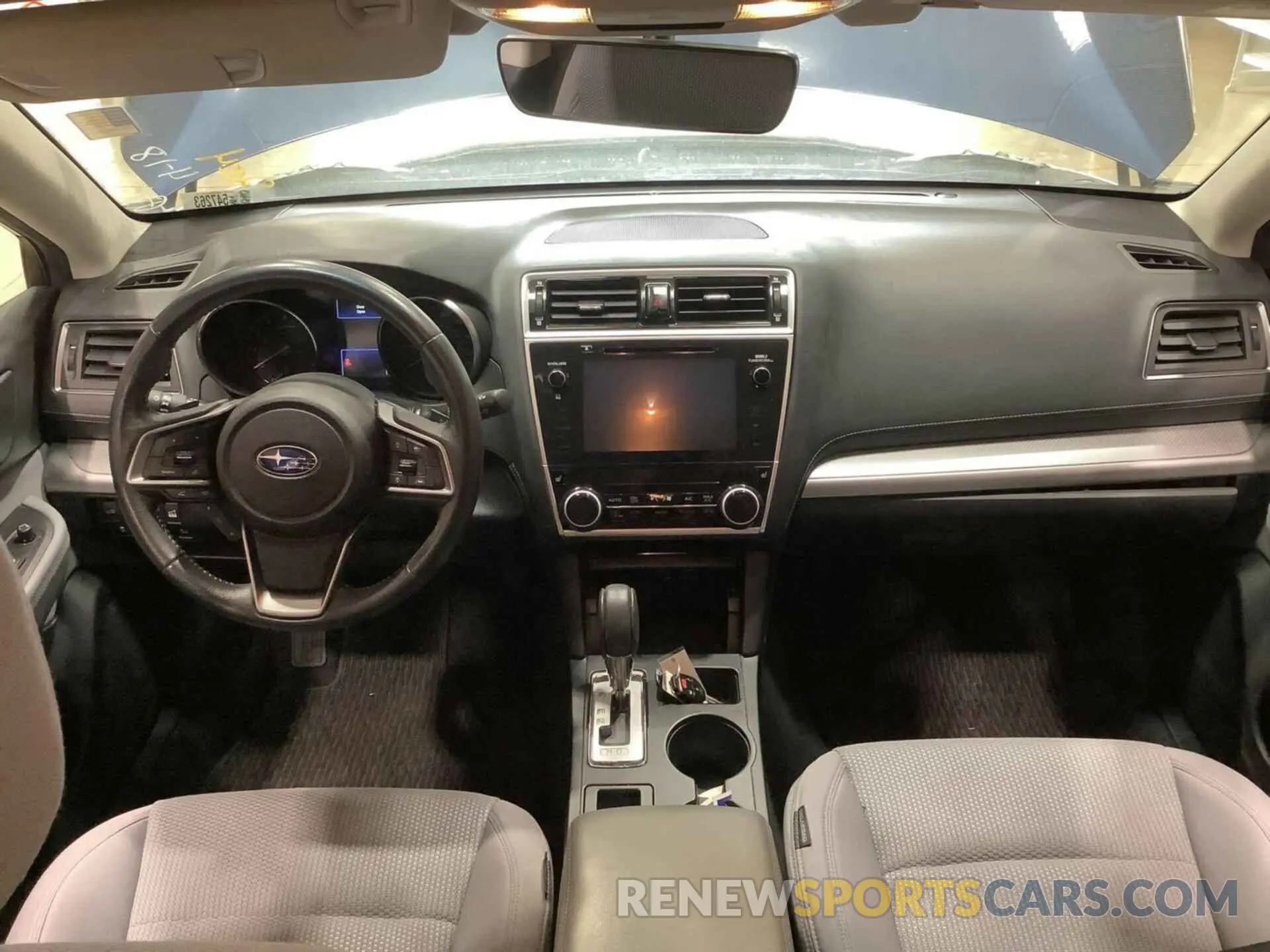 18 Photograph of a damaged car 4S4BSAFCXK3316979 SUBARU OUTBACK 2019