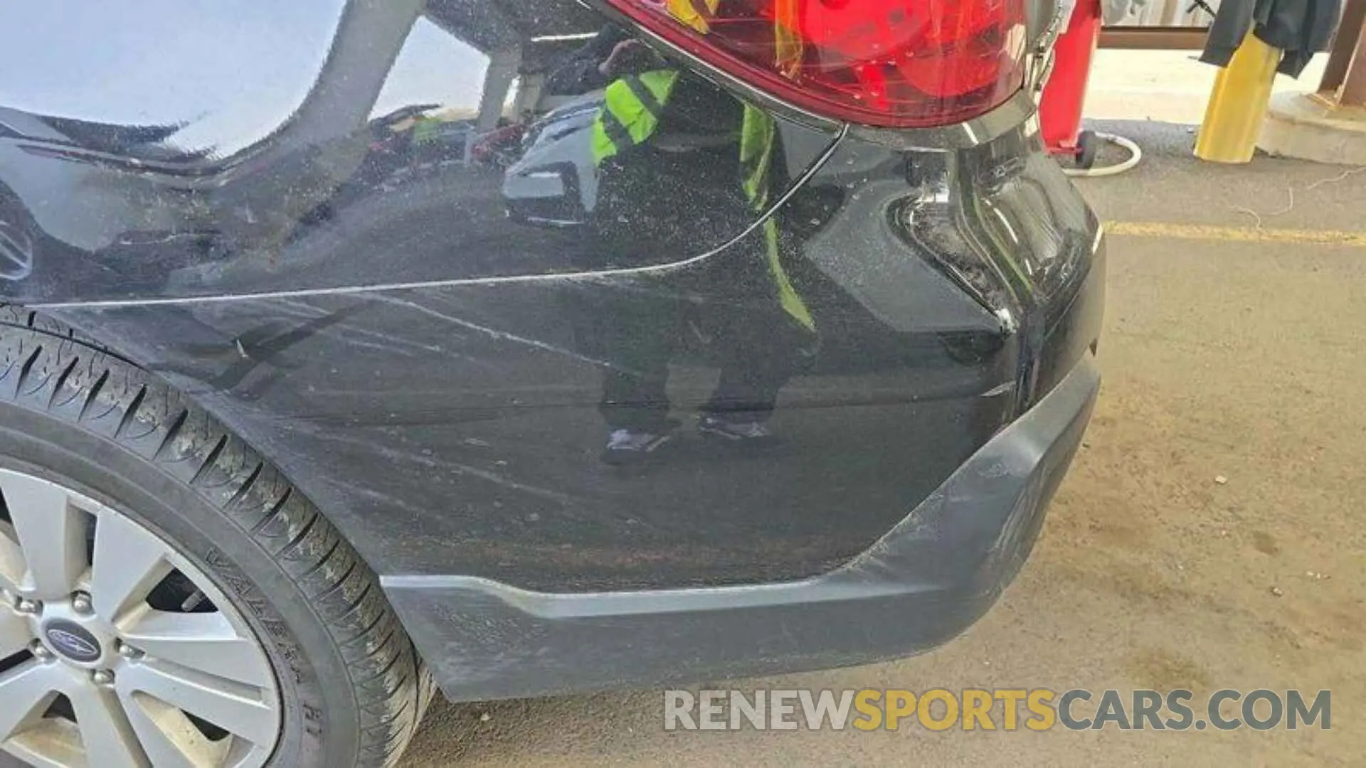 9 Photograph of a damaged car 4S4BSAFCXK3318408 SUBARU OUTBACK 2019