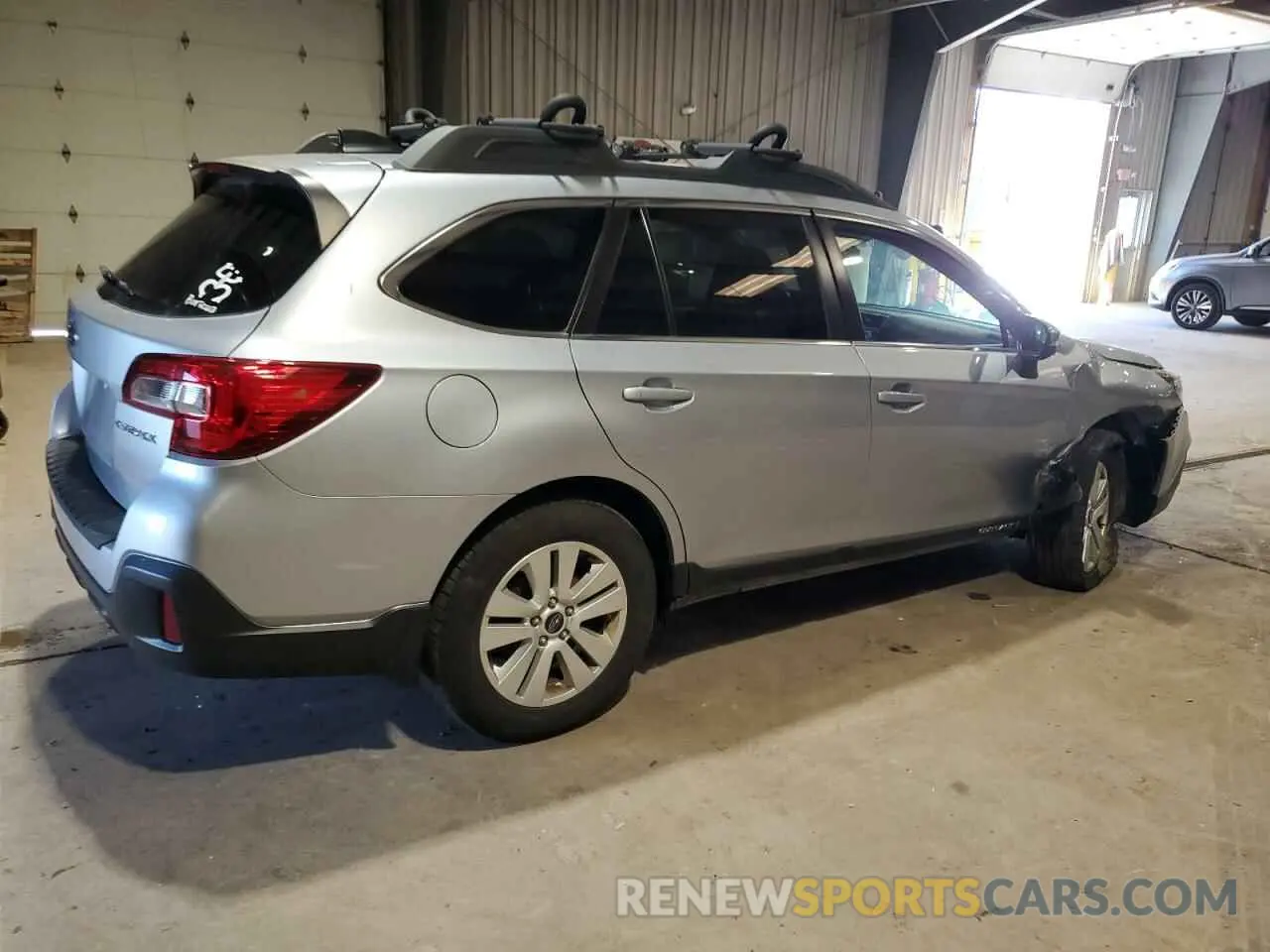 3 Photograph of a damaged car 4S4BSAHC0K3384947 SUBARU OUTBACK 2019