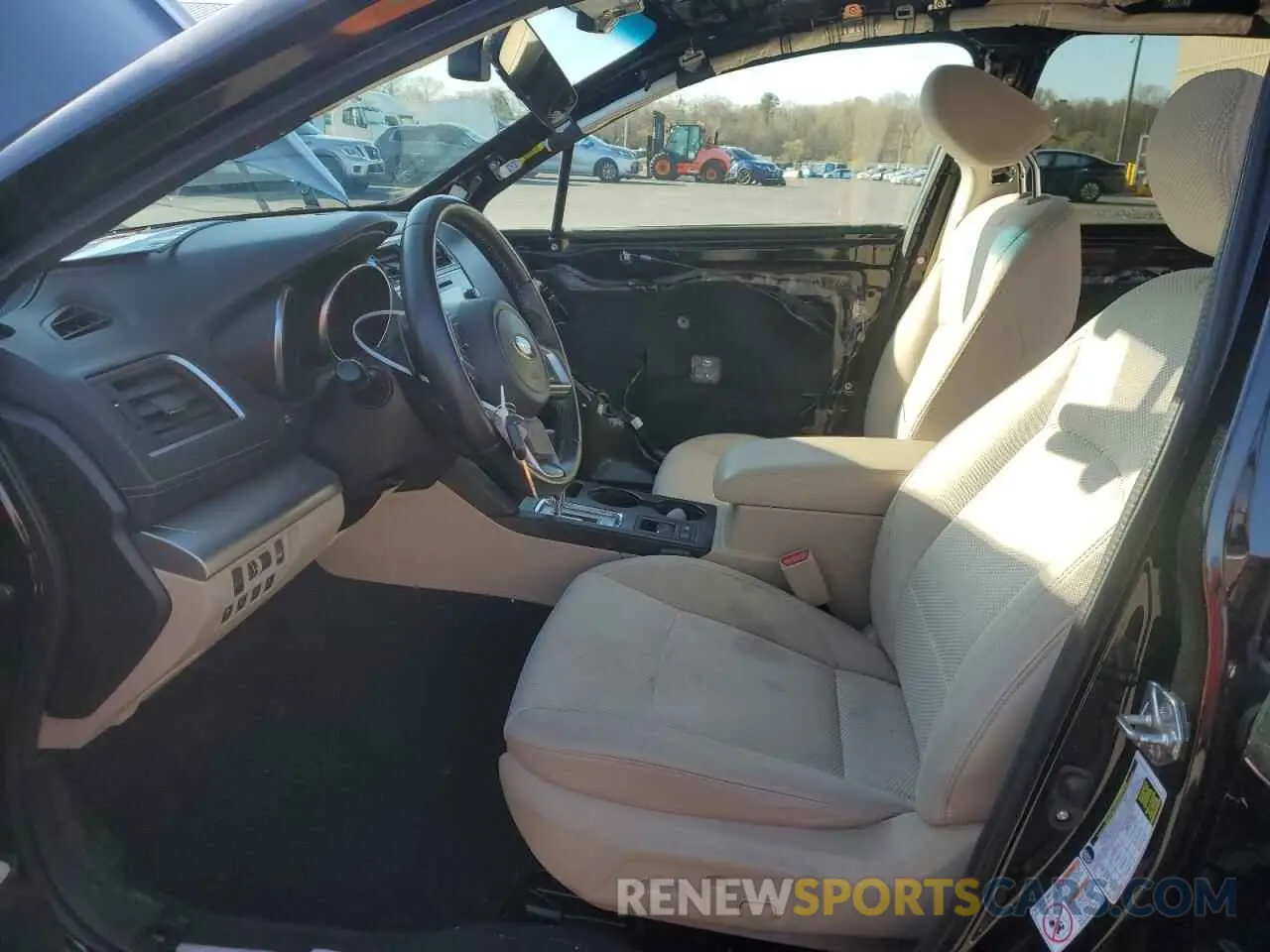 7 Photograph of a damaged car 4S4BSAHC2K3256807 SUBARU OUTBACK 2019