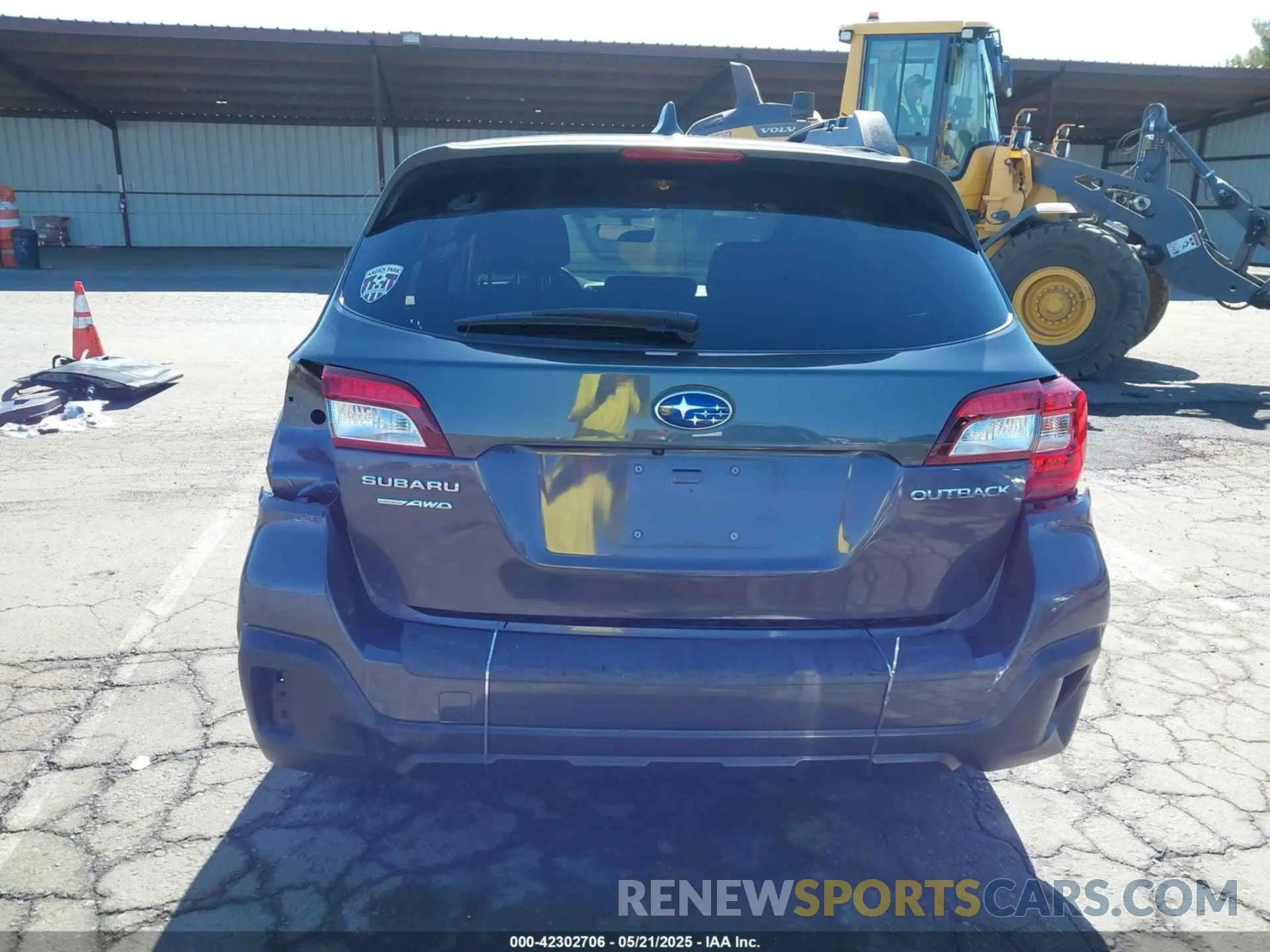 17 Photograph of a damaged car 4S4BSAHC2K3273073 SUBARU OUTBACK 2019