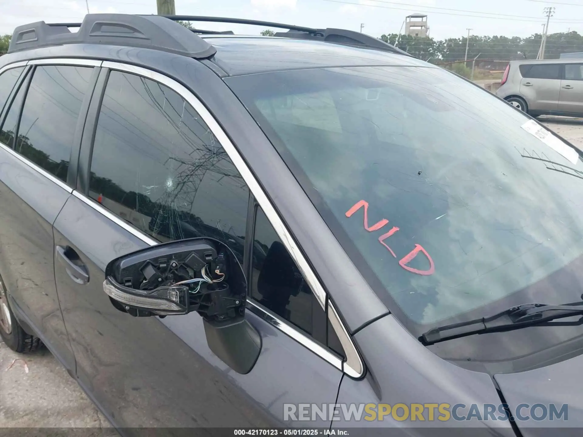 17 Photograph of a damaged car 4S4BSAHC2K3340965 SUBARU OUTBACK 2019