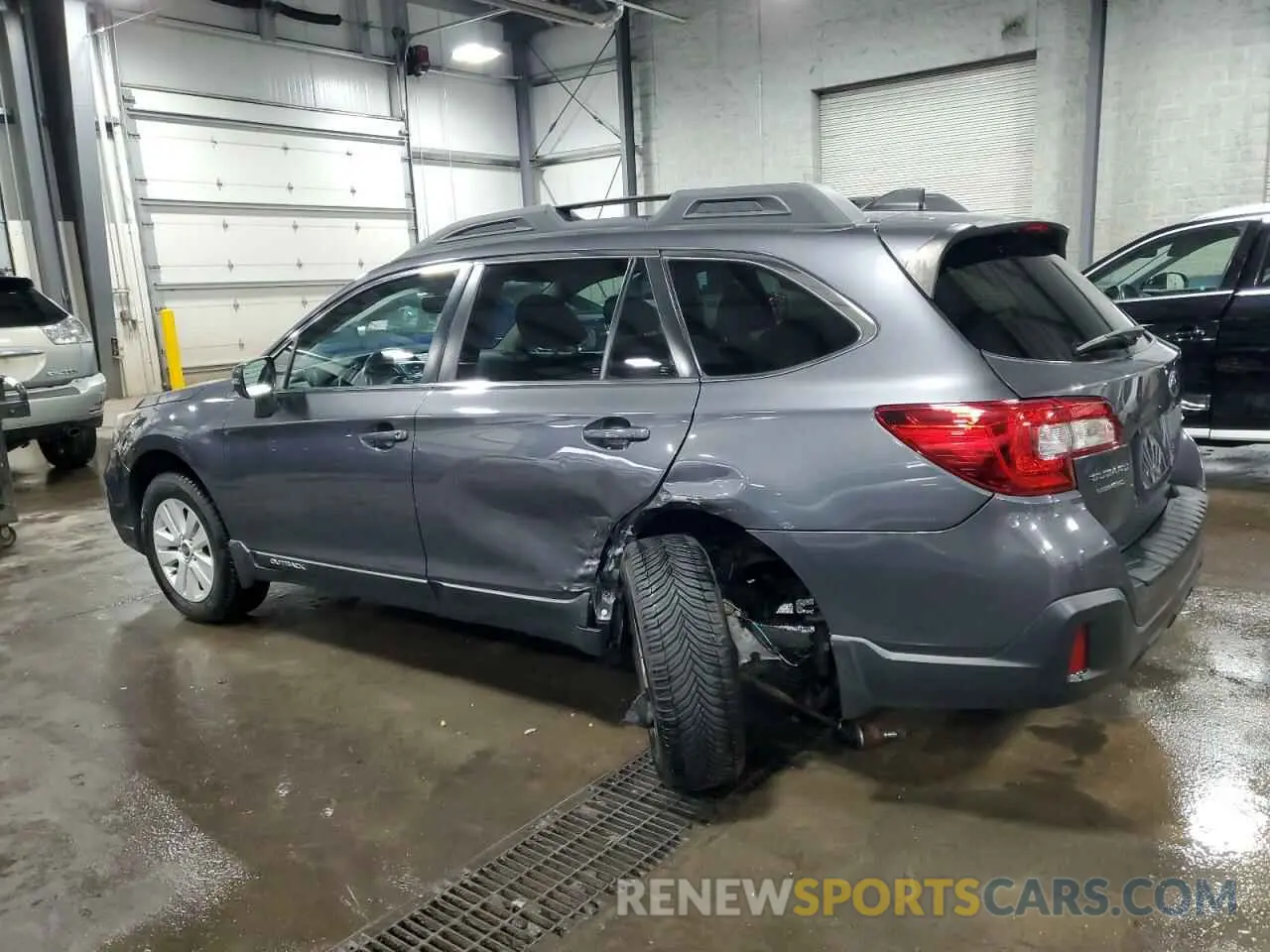 2 Photograph of a damaged car 4S4BSAHC3K3208099 SUBARU OUTBACK 2019