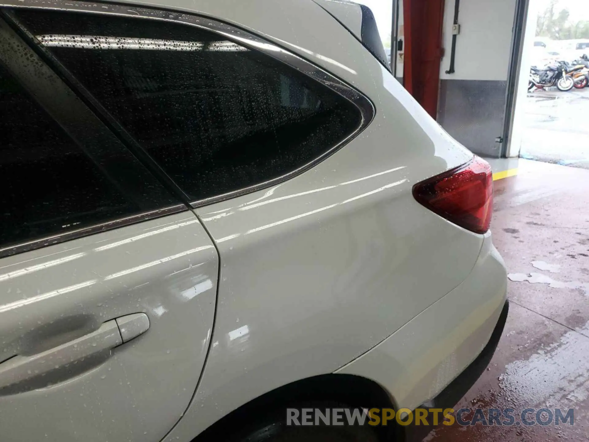 1 Photograph of a damaged car 4S4BSAHC3K3247761 SUBARU OUTBACK 2019