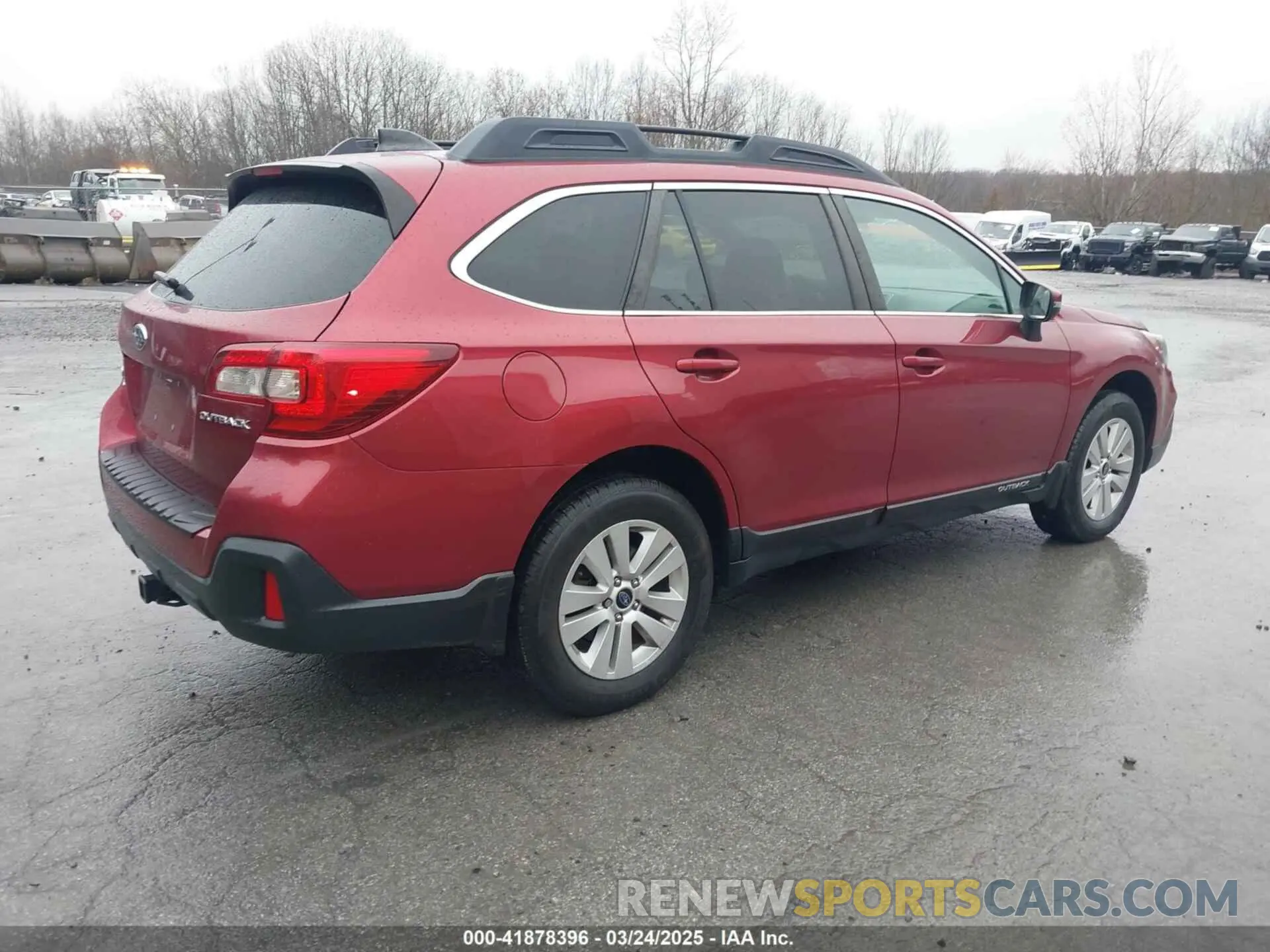 4 Photograph of a damaged car 4S4BSAHC3K3282011 SUBARU OUTBACK 2019