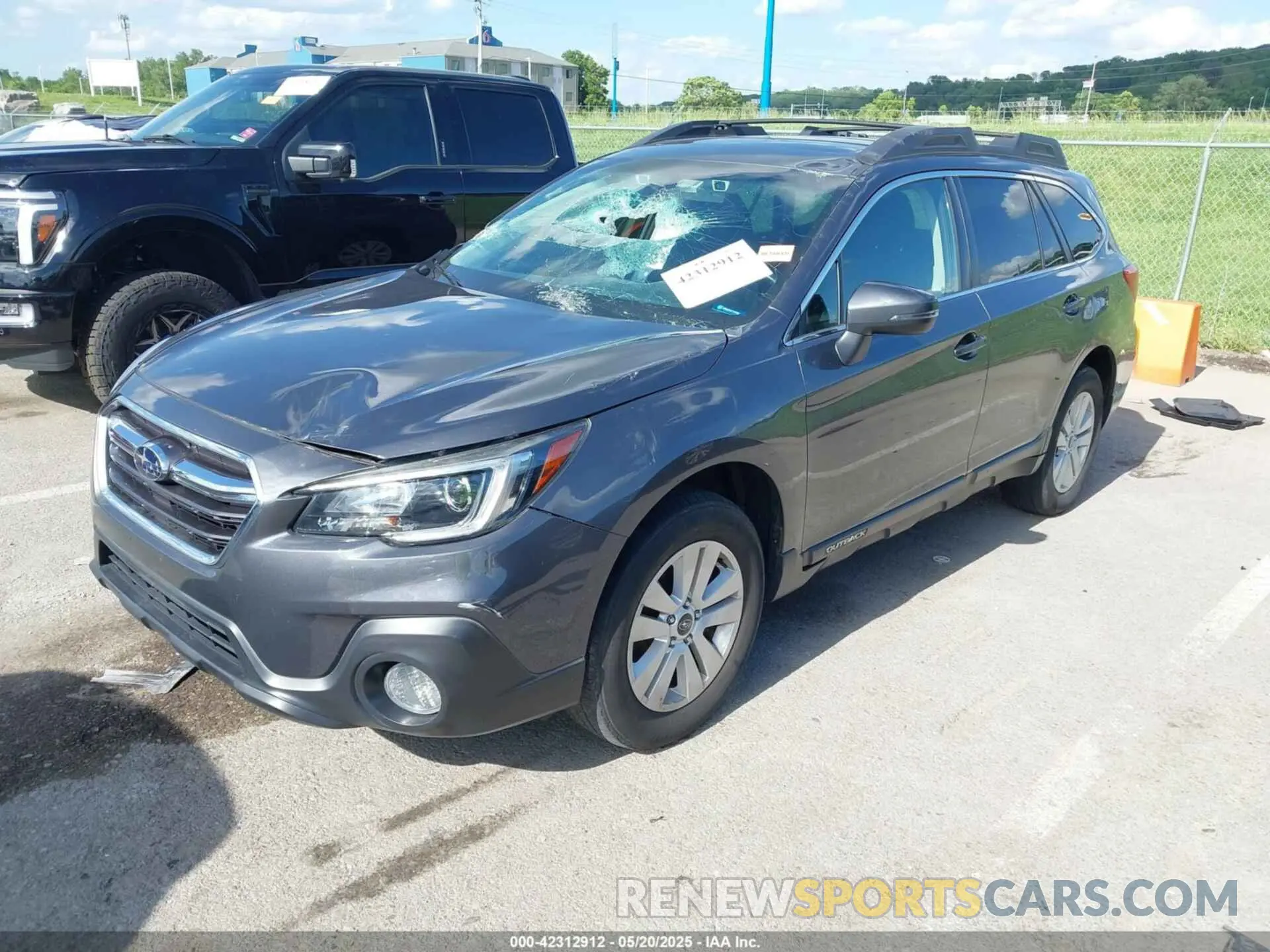 2 Photograph of a damaged car 4S4BSAHC4K3287041 SUBARU OUTBACK 2019