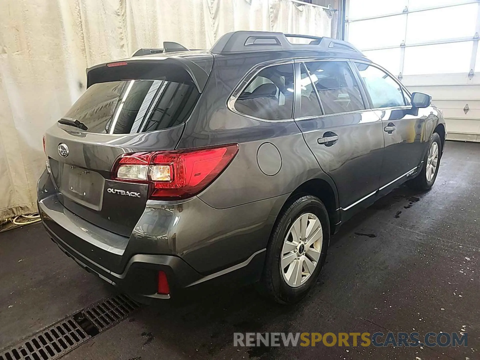 30 Photograph of a damaged car 4S4BSAHC5K3256087 SUBARU OUTBACK 2019