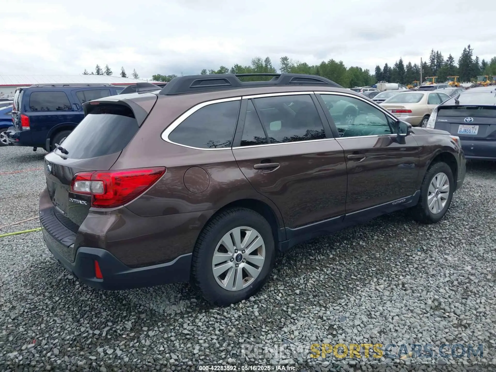 4 Photograph of a damaged car 4S4BSAHC6K3299367 SUBARU OUTBACK 2019