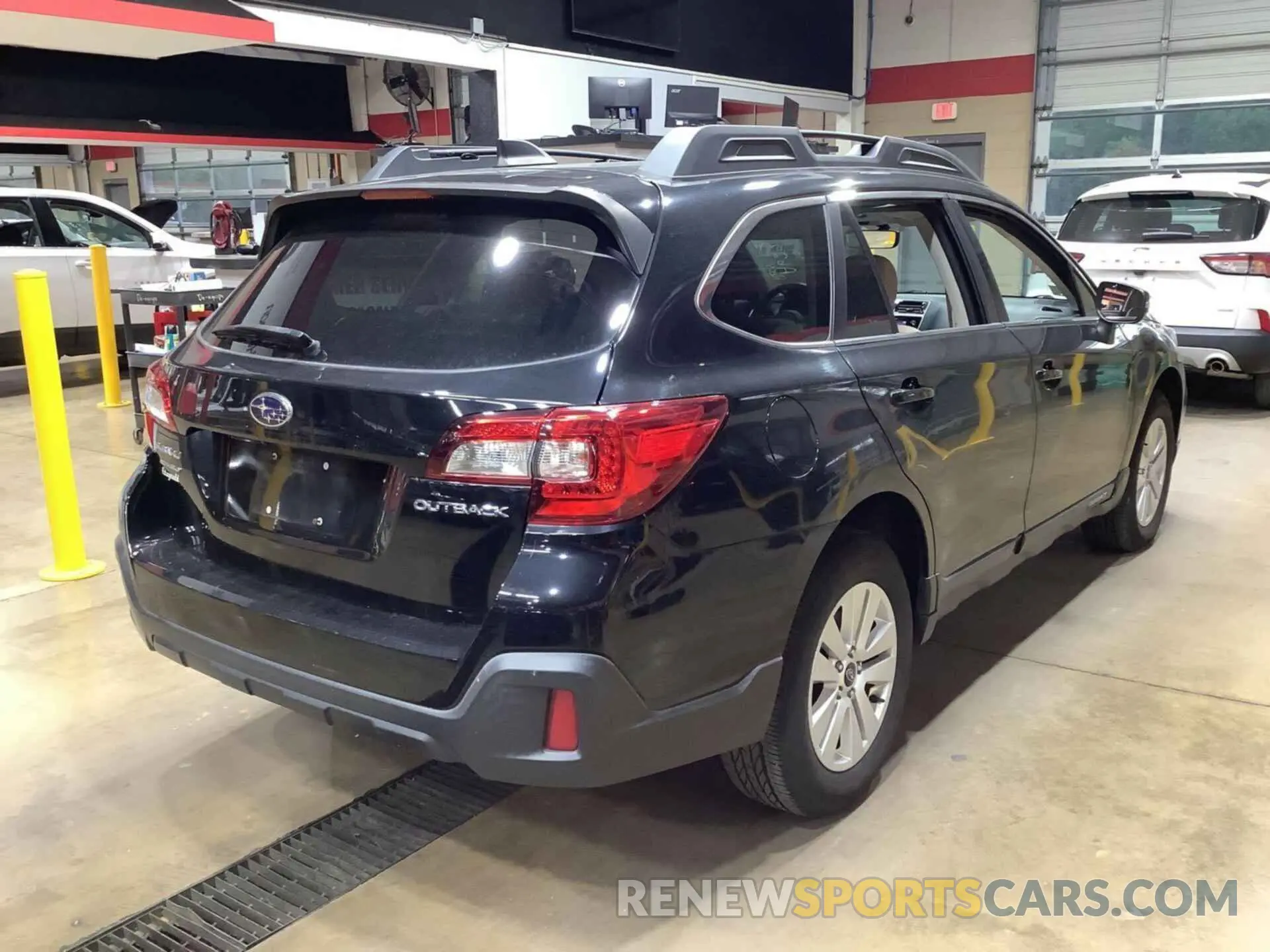 3 Photograph of a damaged car 4S4BSAHC8K3268945 SUBARU OUTBACK 2019