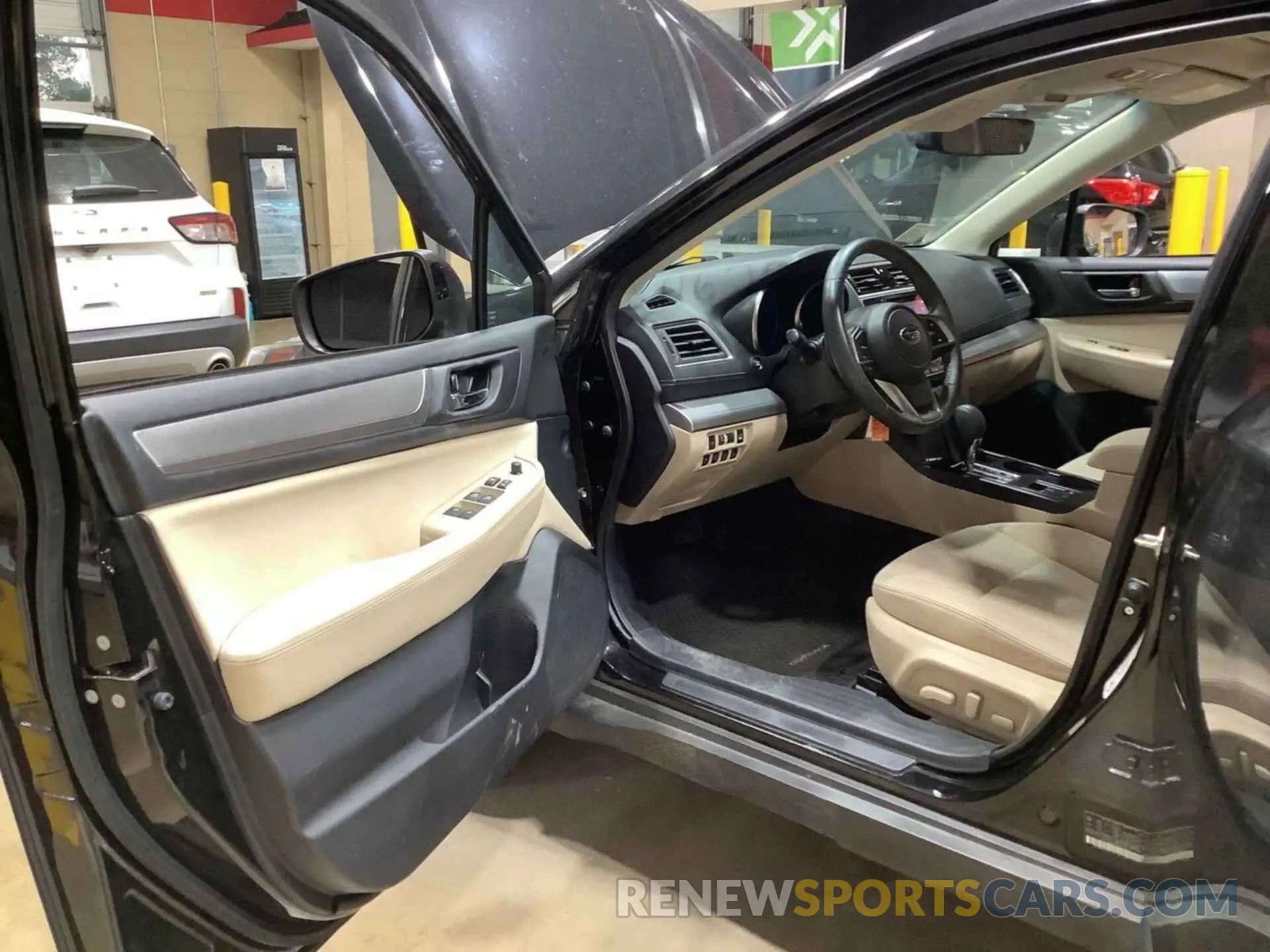 9 Photograph of a damaged car 4S4BSAHC8K3268945 SUBARU OUTBACK 2019