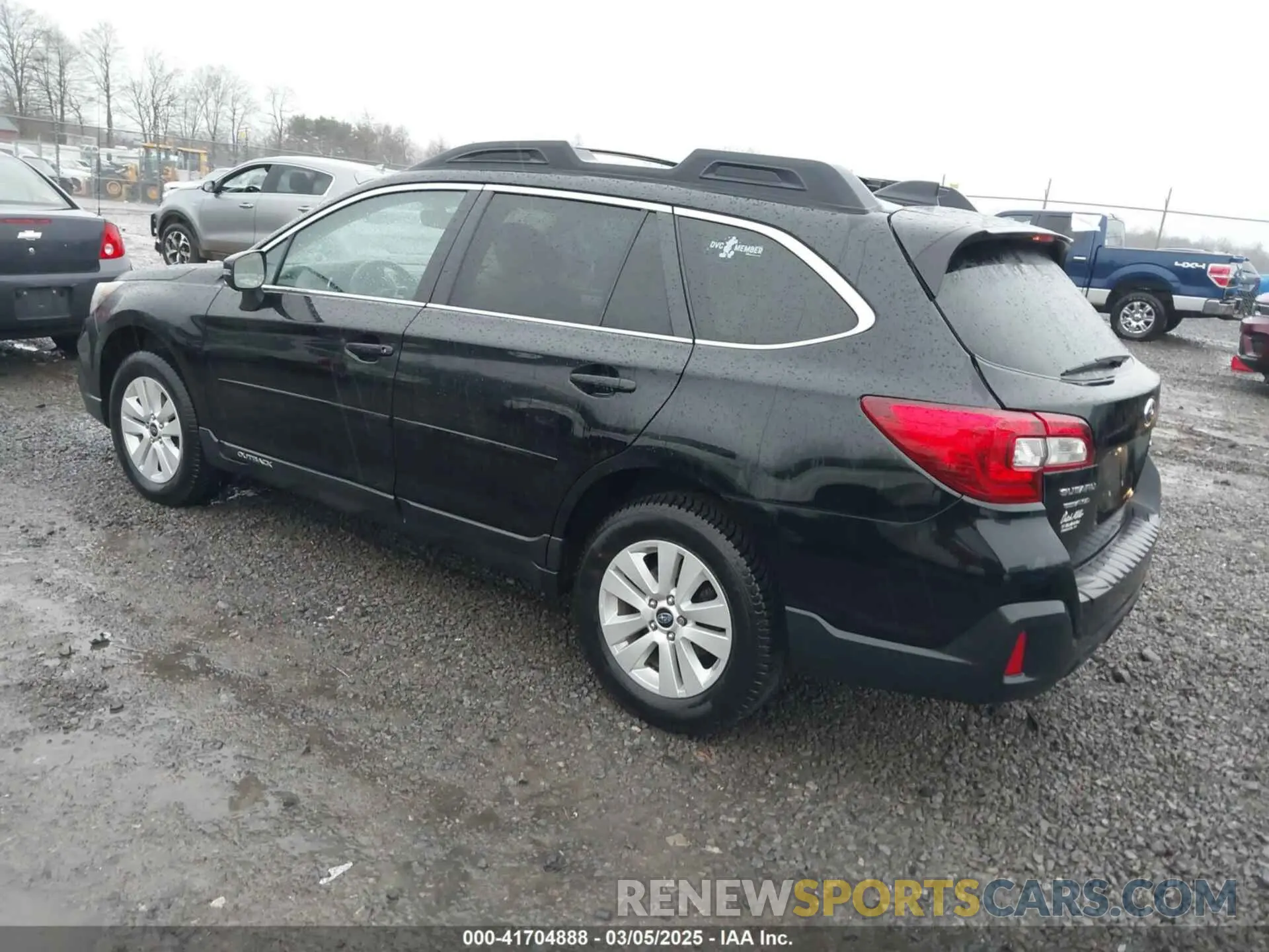 3 Photograph of a damaged car 4S4BSAHC8K3318470 SUBARU OUTBACK 2019