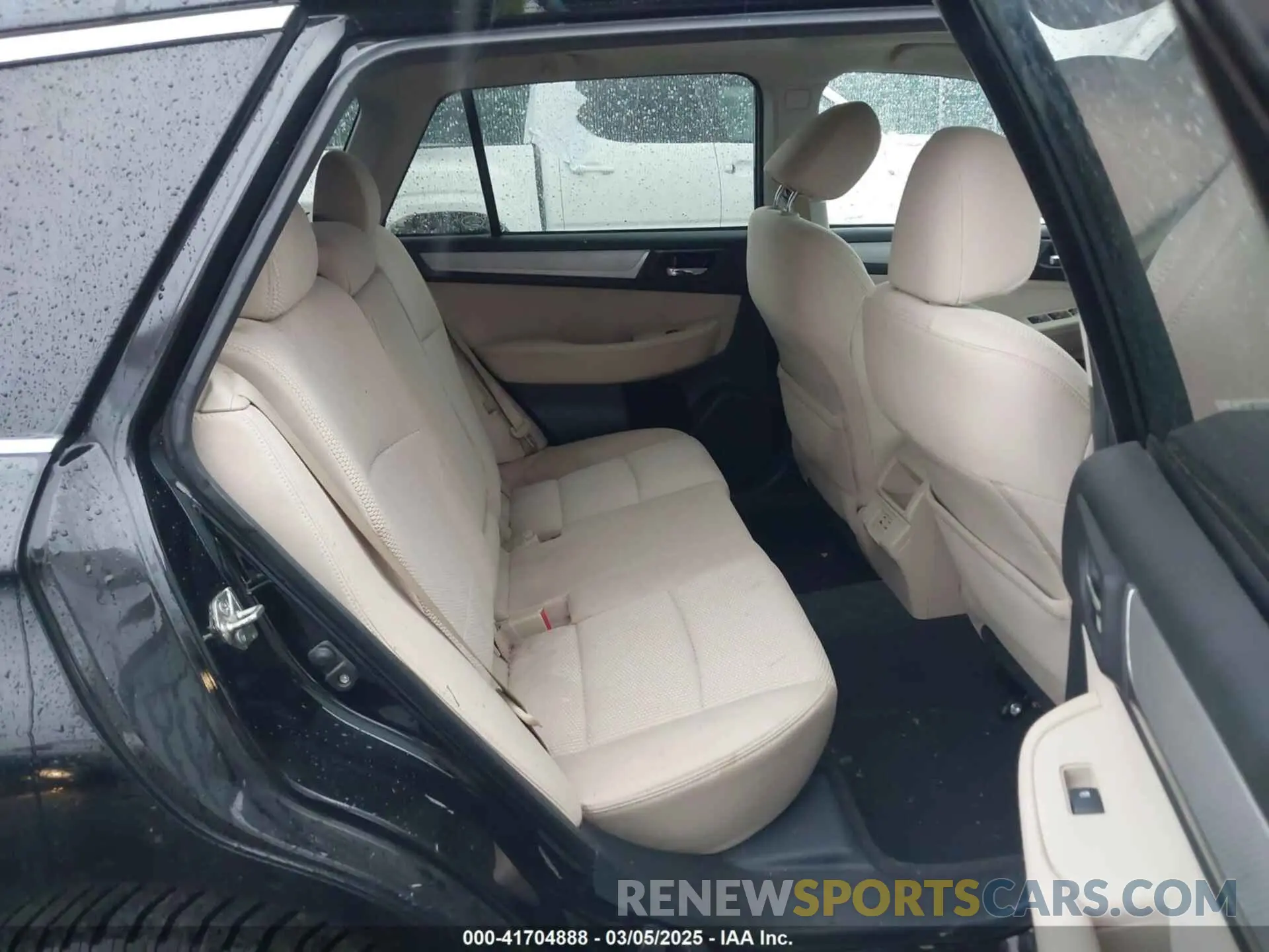 8 Photograph of a damaged car 4S4BSAHC8K3318470 SUBARU OUTBACK 2019