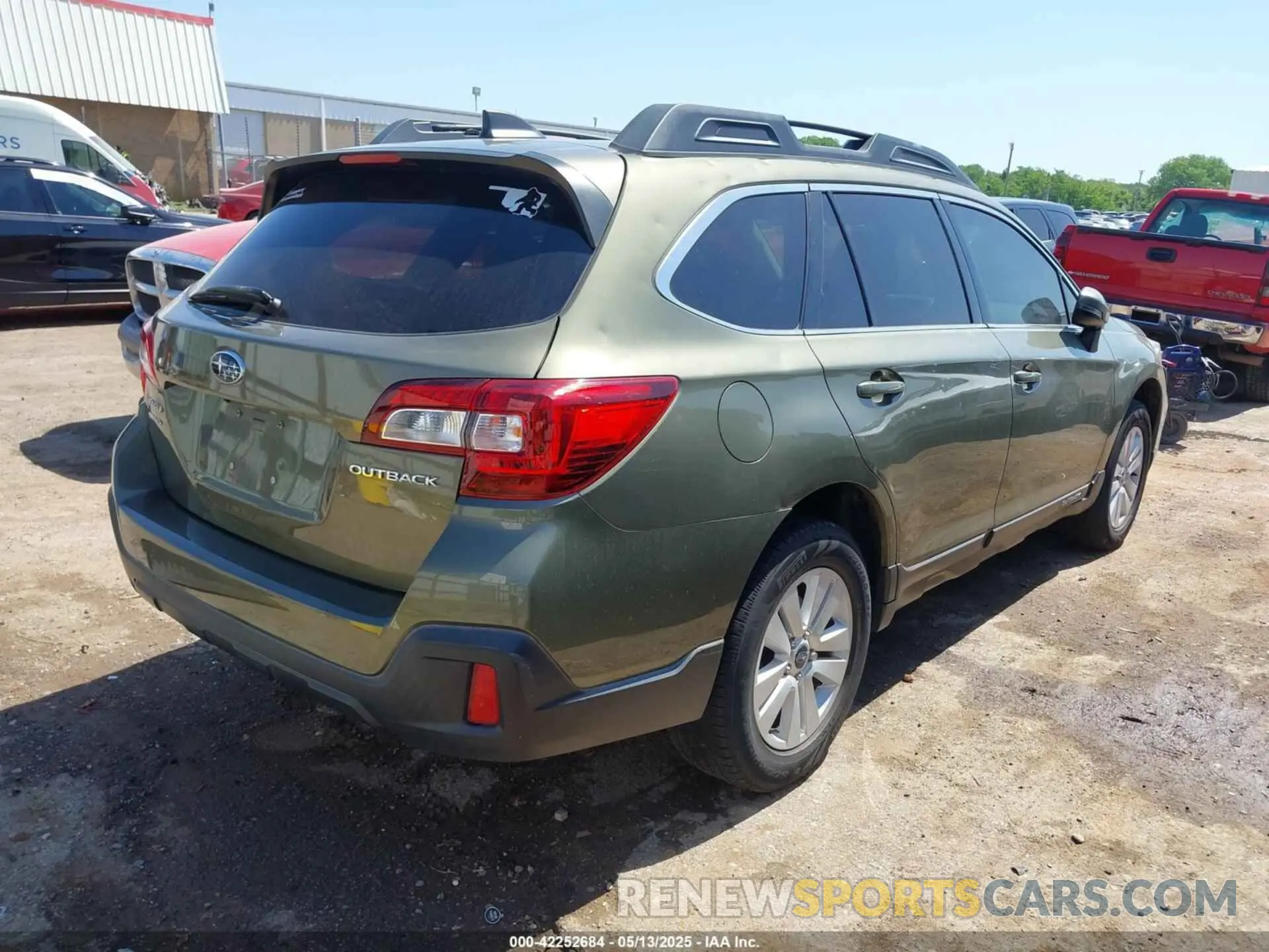 4 Photograph of a damaged car 4S4BSAHC8K3319392 SUBARU OUTBACK 2019