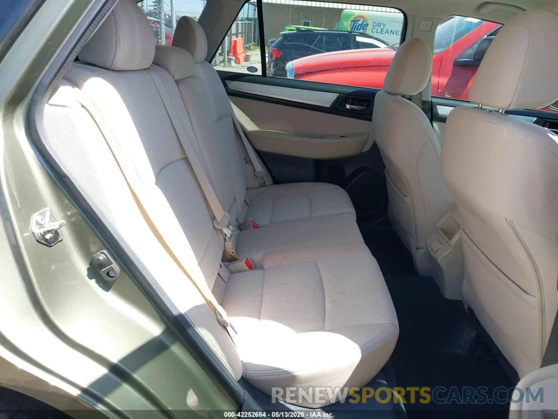 8 Photograph of a damaged car 4S4BSAHC8K3319392 SUBARU OUTBACK 2019