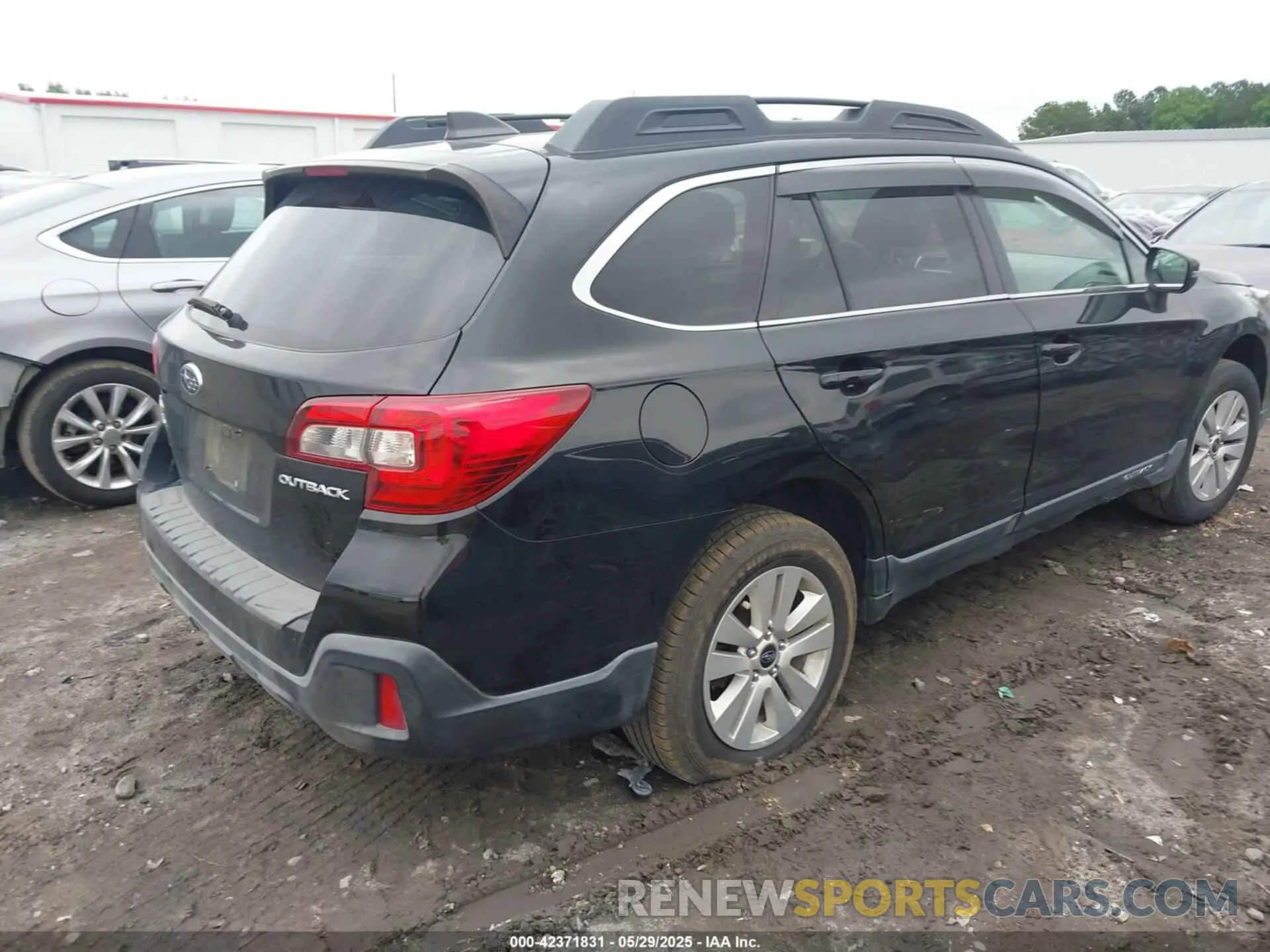 4 Photograph of a damaged car 4S4BSAHC9K3369220 SUBARU OUTBACK 2019