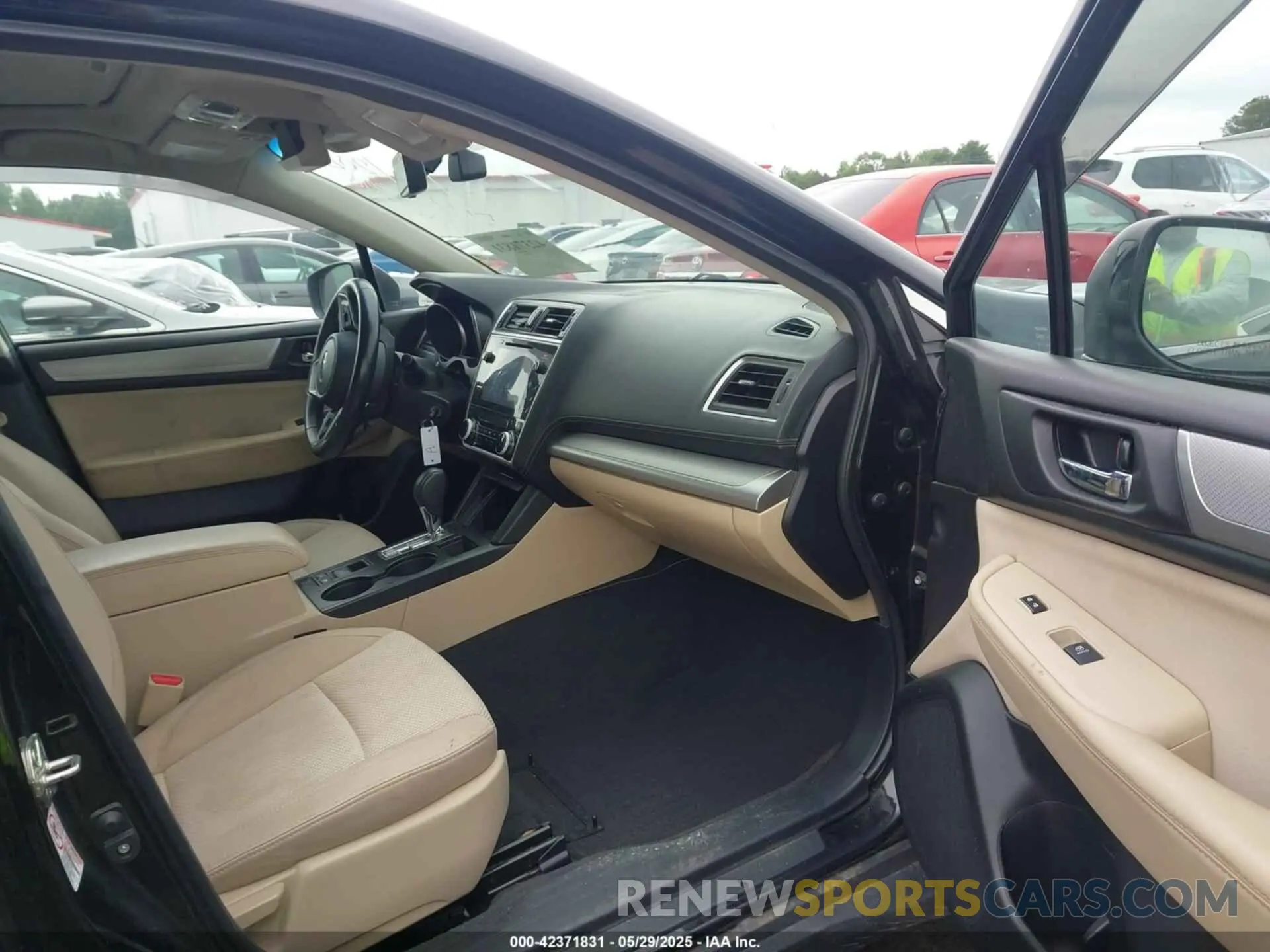 5 Photograph of a damaged car 4S4BSAHC9K3369220 SUBARU OUTBACK 2019