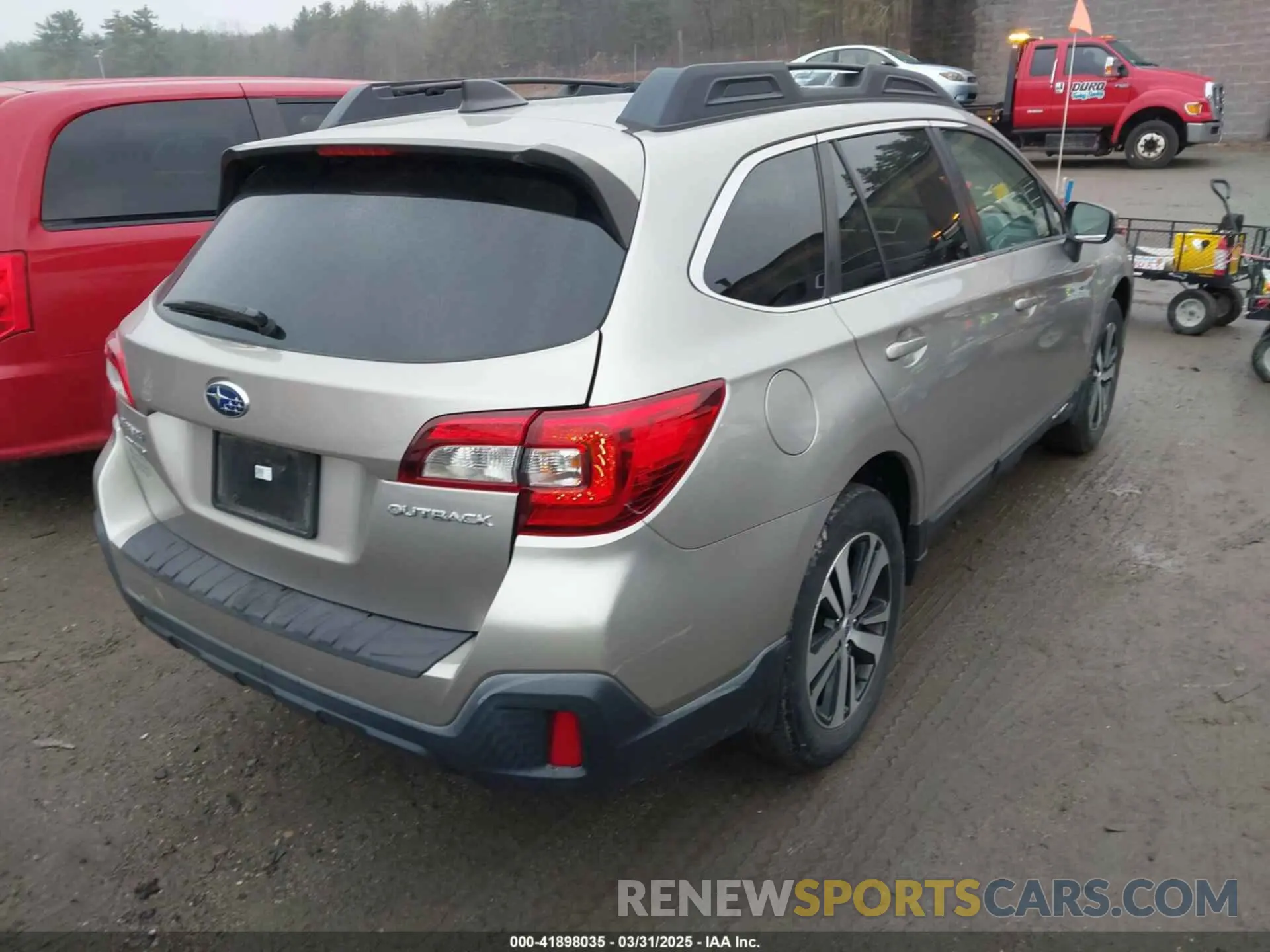 4 Photograph of a damaged car 4S4BSAJC4K3380507 SUBARU OUTBACK 2019