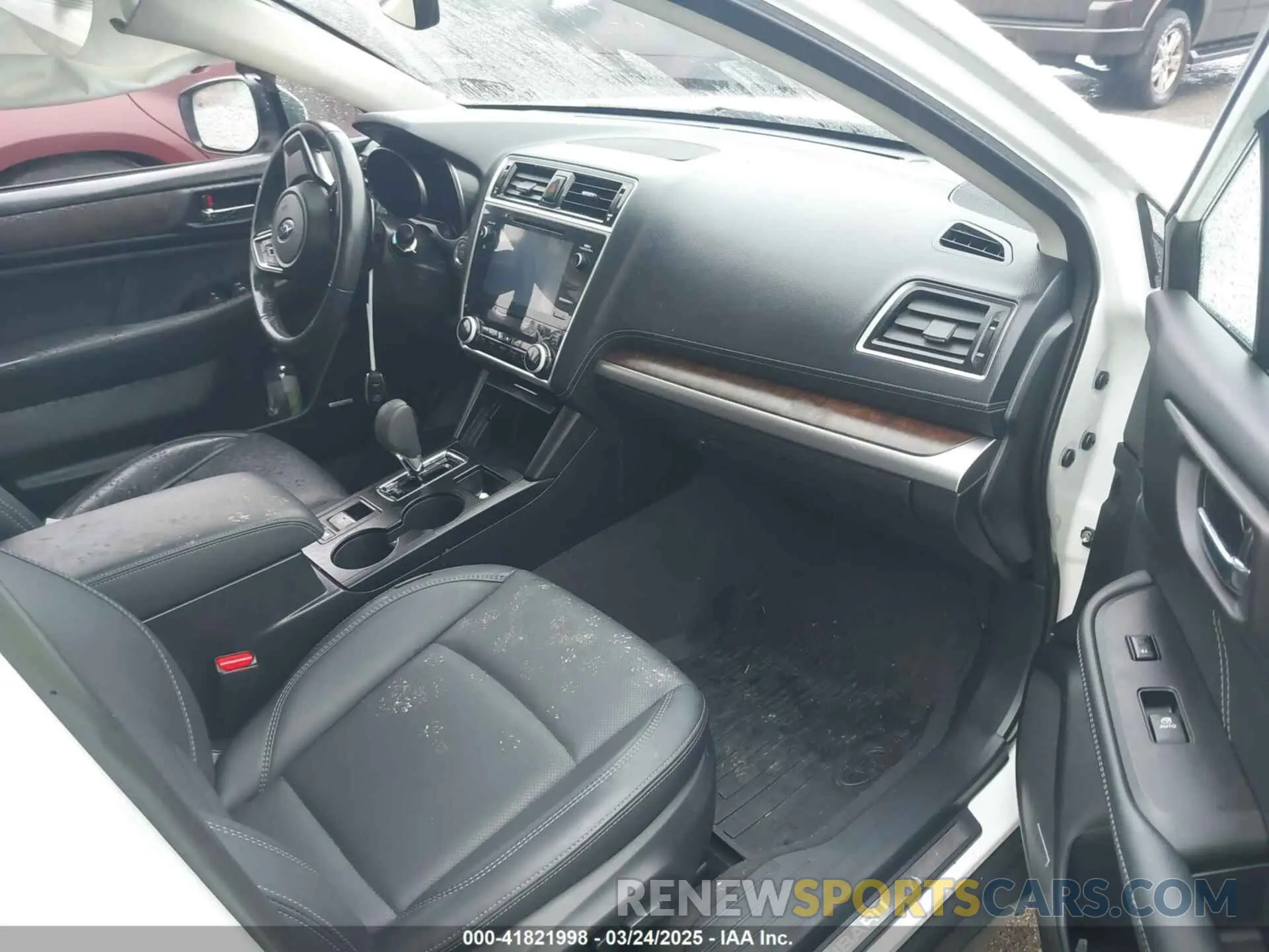 5 Photograph of a damaged car 4S4BSAJC8K3298392 SUBARU OUTBACK 2019