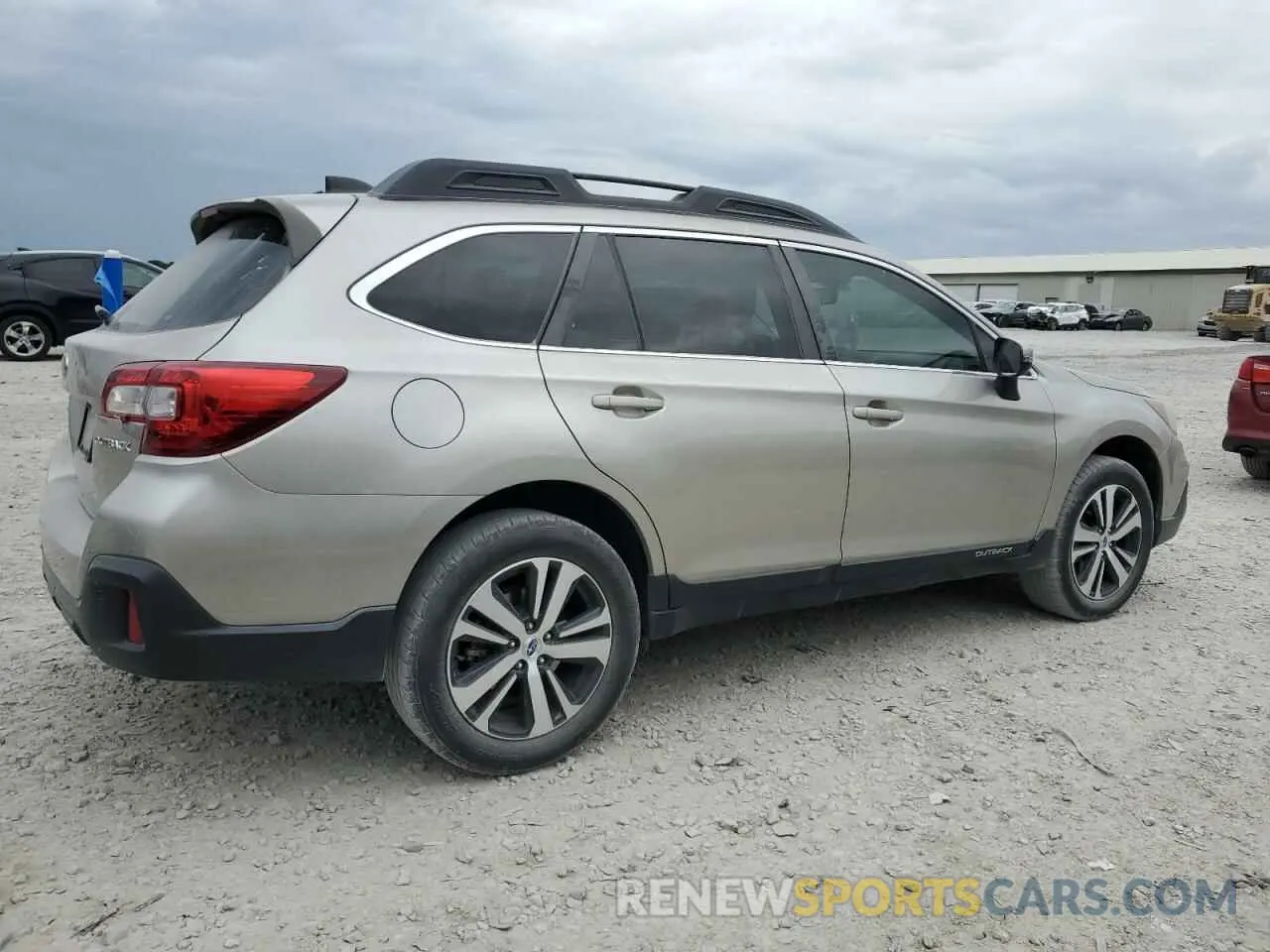 3 Photograph of a damaged car 4S4BSANC0K3319357 SUBARU OUTBACK 2019