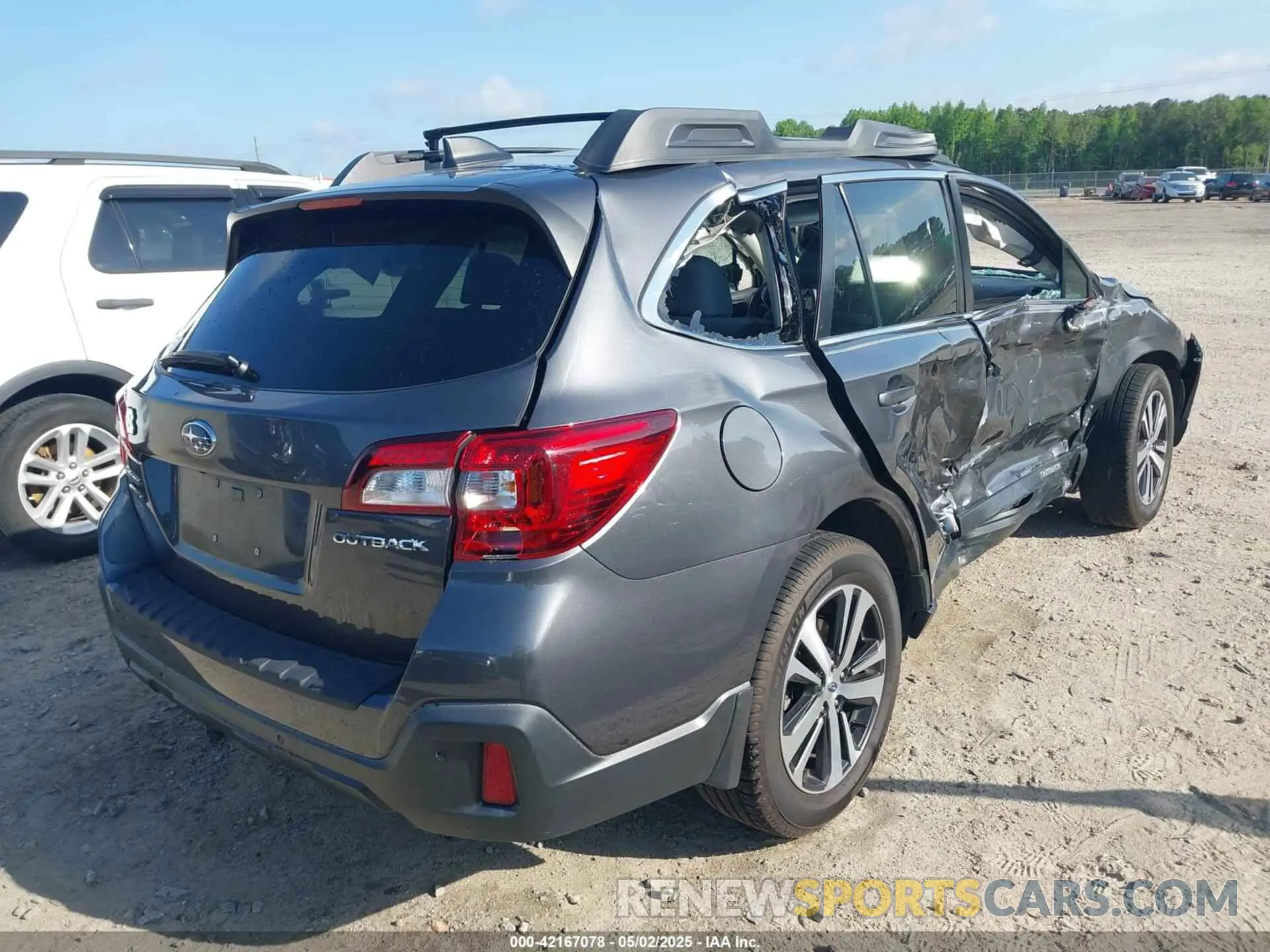 4 Photograph of a damaged car 4S4BSANC1K3226234 SUBARU OUTBACK 2019