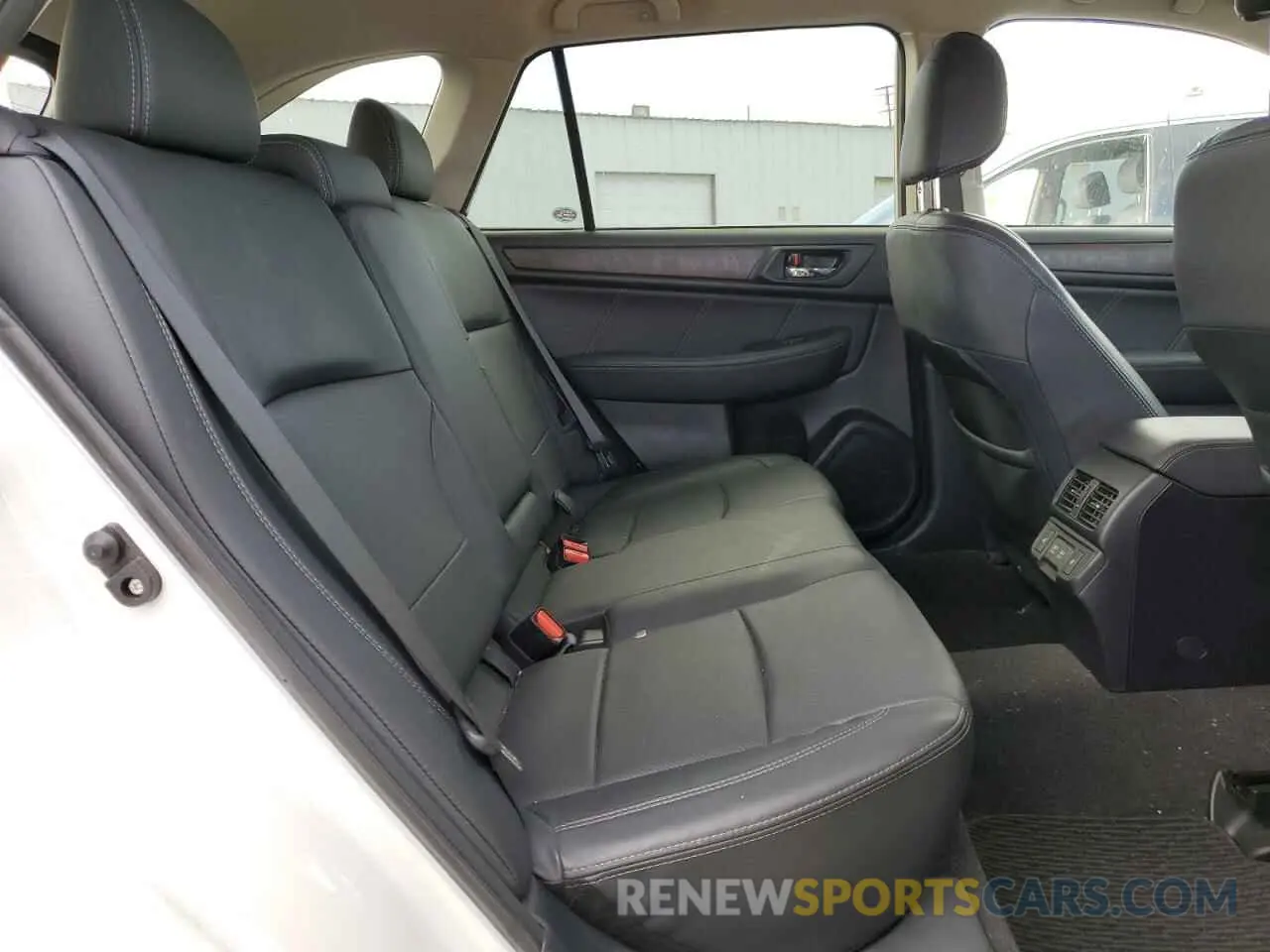 11 Photograph of a damaged car 4S4BSANC1K3360676 SUBARU OUTBACK 2019