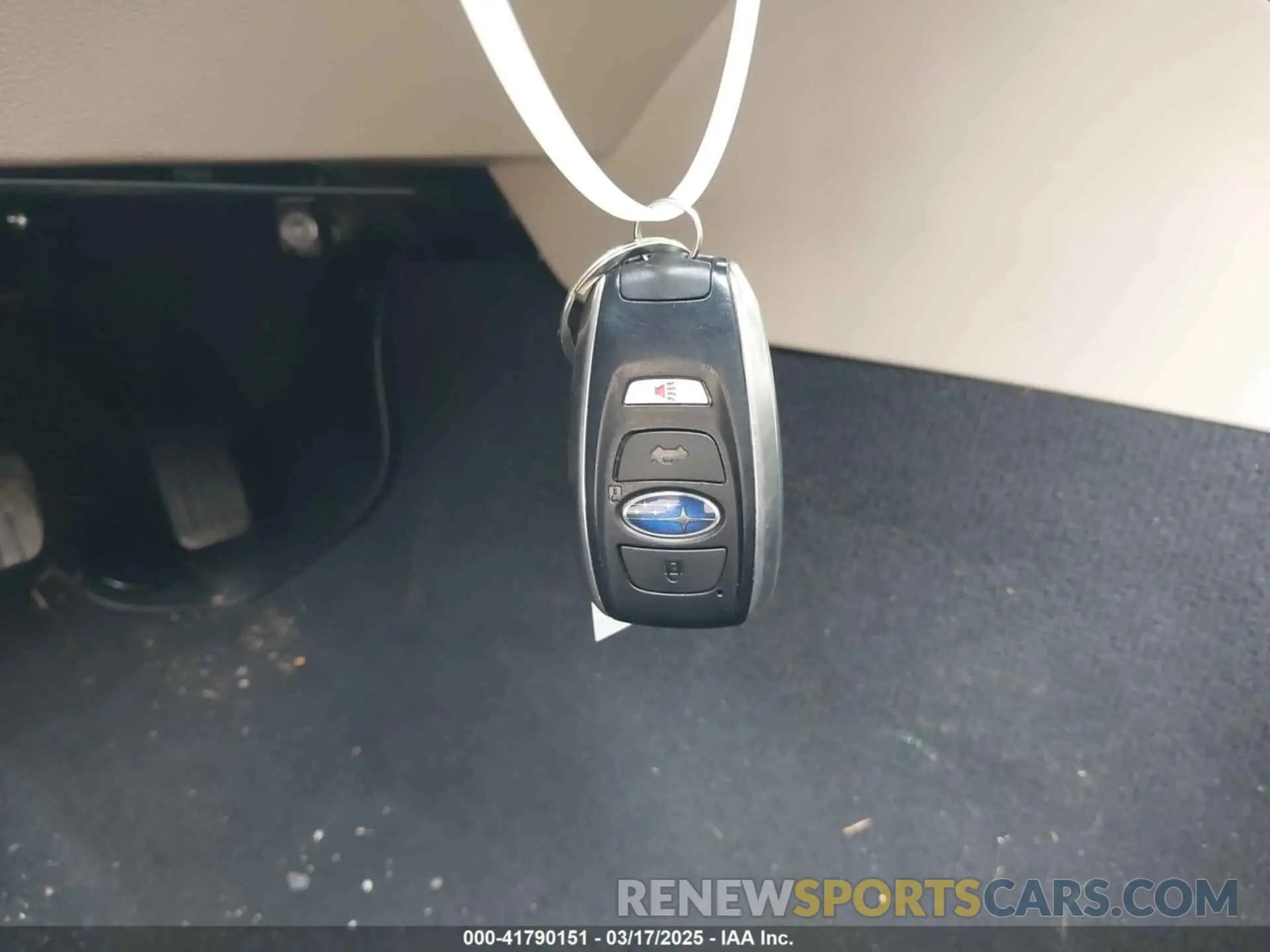 11 Photograph of a damaged car 4S4BSANC2K3212018 SUBARU OUTBACK 2019